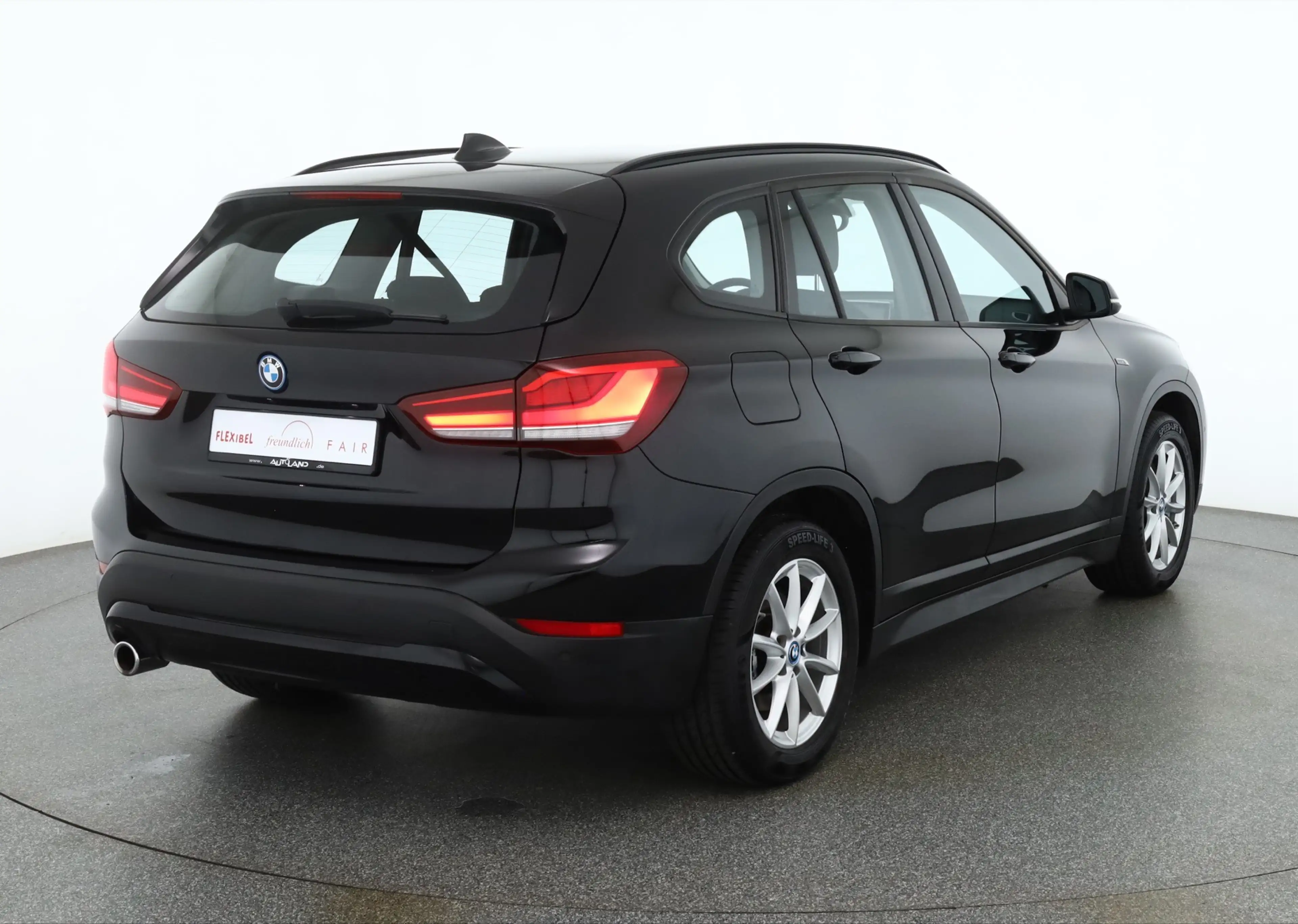 BMW X1 xDrive 25e Advantage LED Navi AHK Winterpaket — photo 5