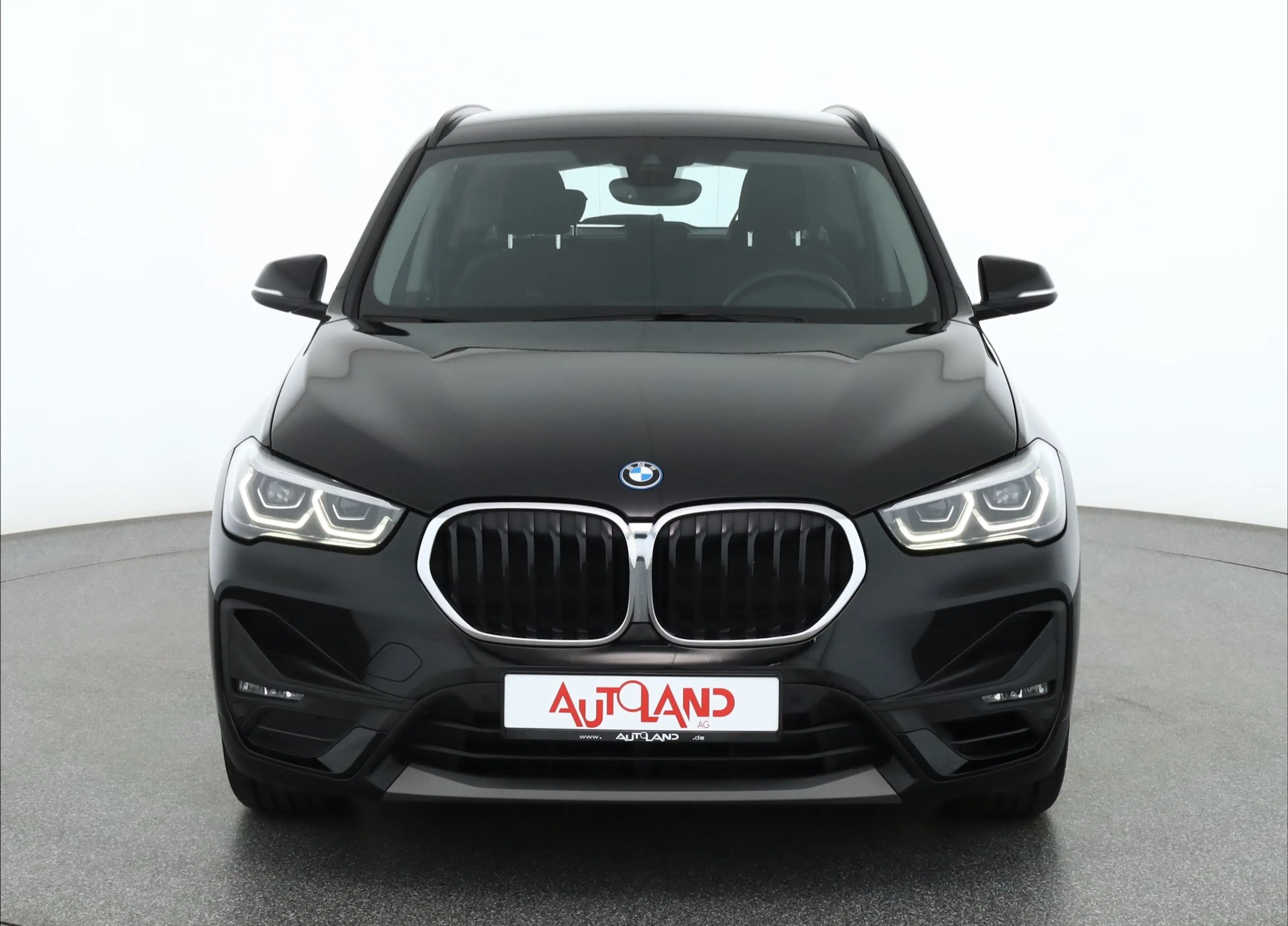 BMW X1 xDrive 25e Advantage LED Navi AHK Winterpaket — photo 8