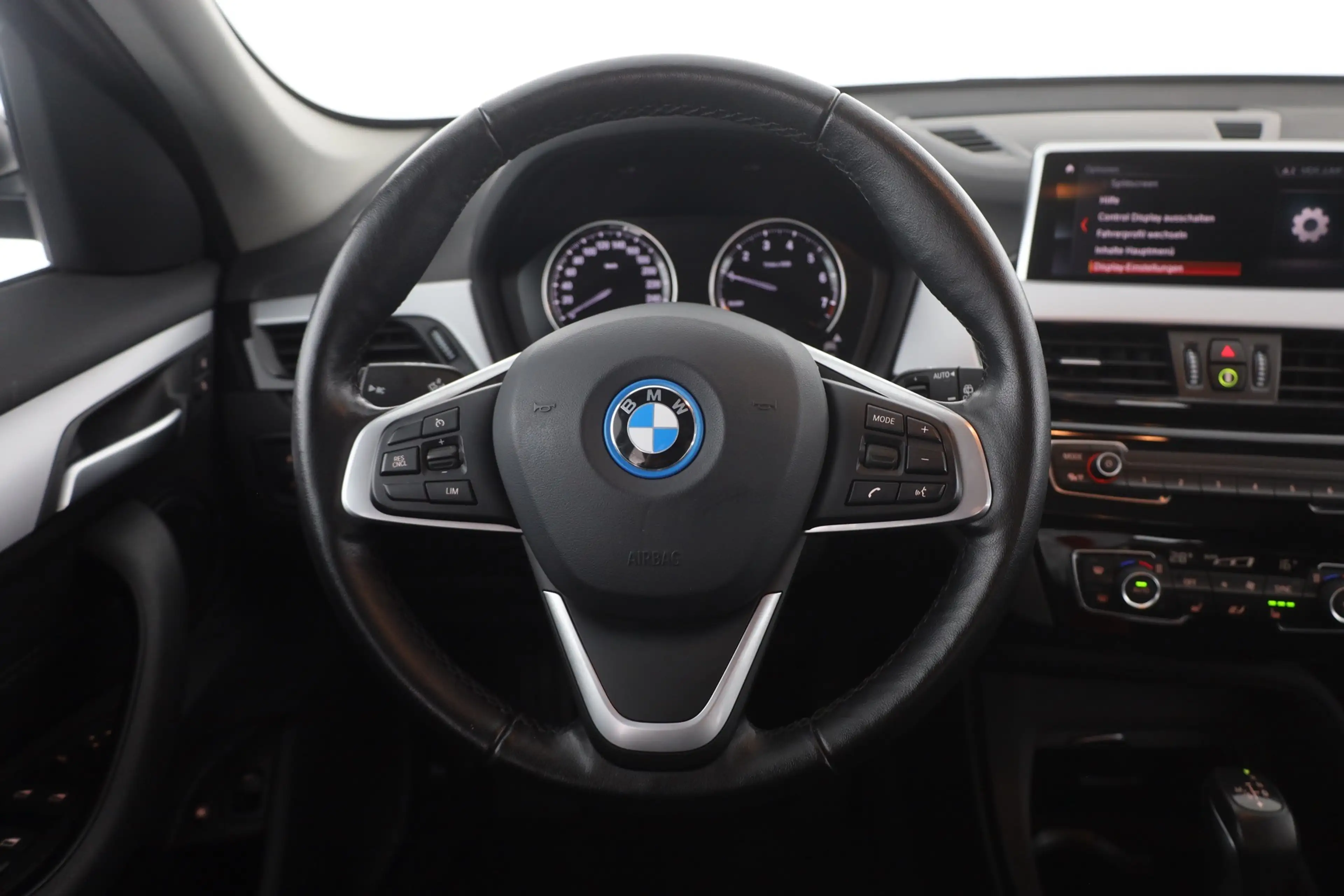 BMW X1 xDrive 25e Advantage LED Navi AHK Winterpaket — photo 10