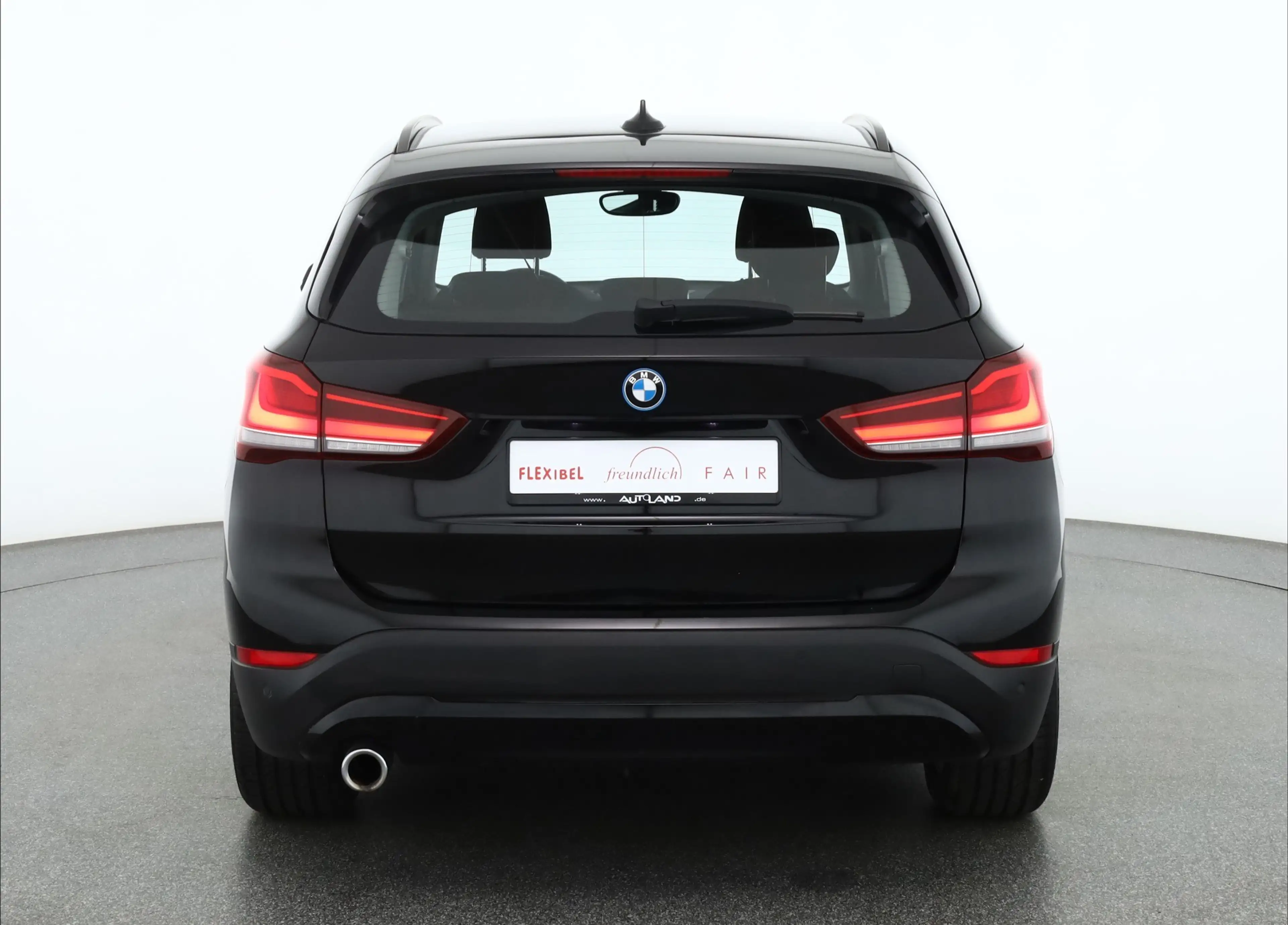 BMW X1 xDrive 25e Advantage LED Navi AHK Winterpaket — photo 4