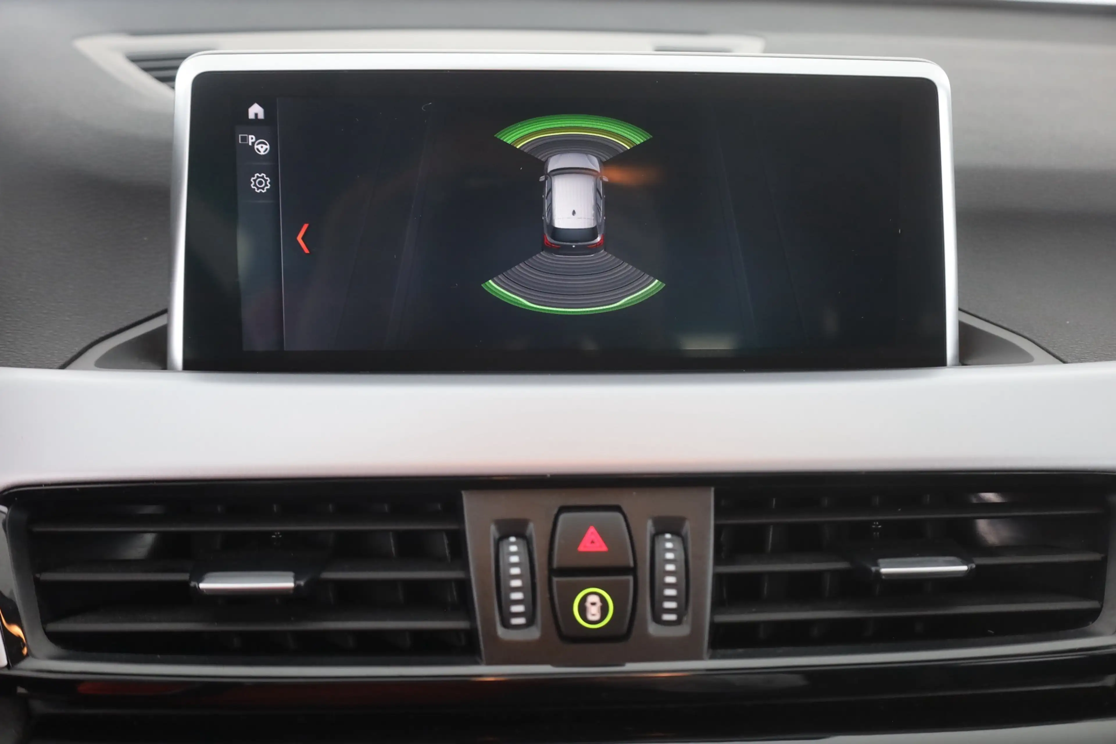 BMW X1 xDrive 25e Advantage LED Navi AHK Winterpaket — photo 12