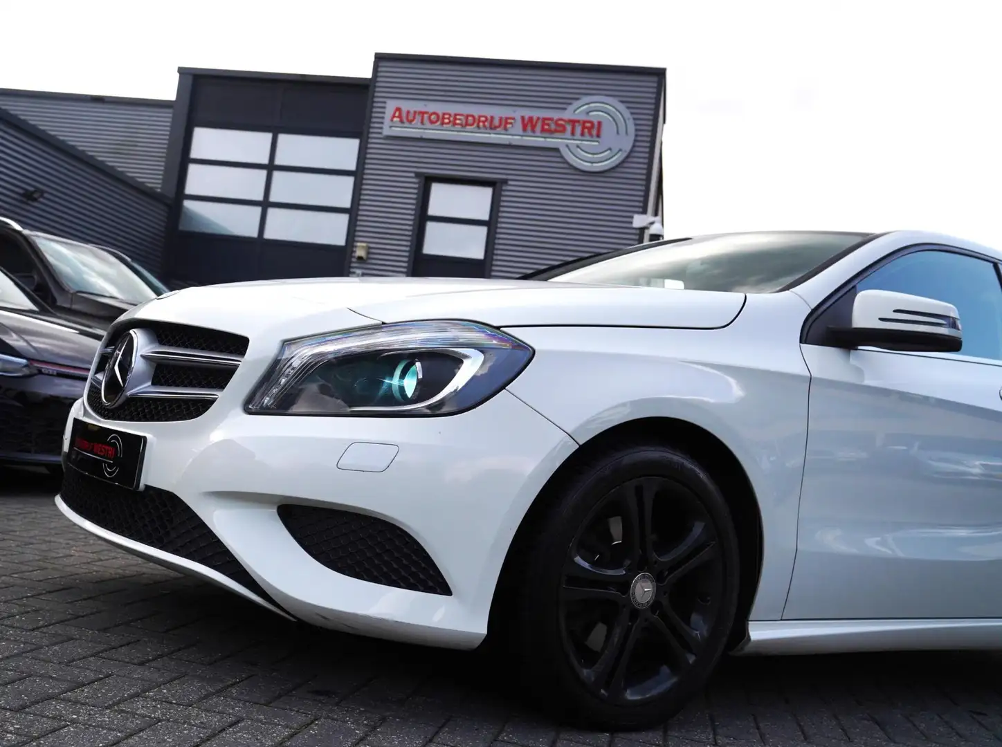 Mercedes-Benz A 180 Ambition - Stoelverwarming - Navi Wit - 2