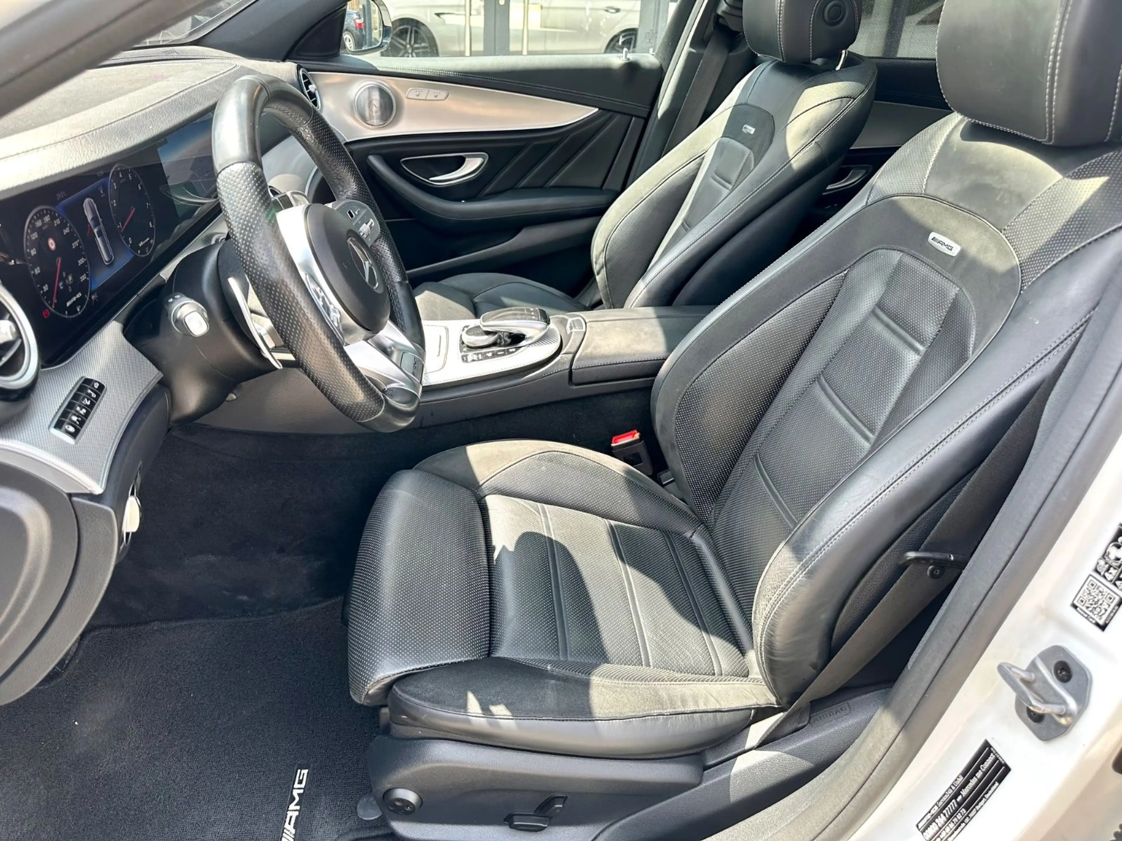 Mercedes-Benz E 63 AMG 4-Matic+,Pano,Night,Drivers,AHK,VOL,TOP — photo 13