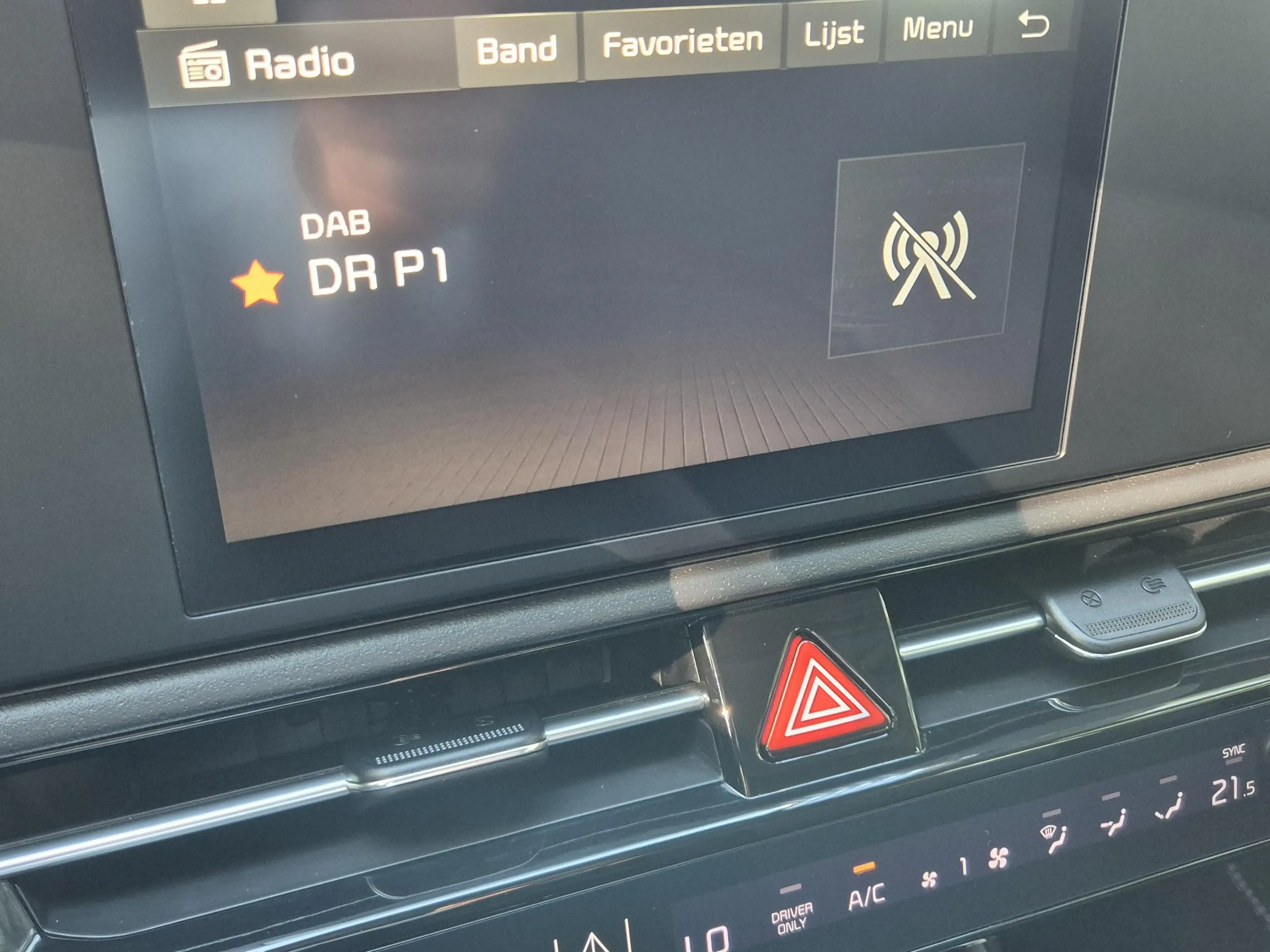 Kia Niro 1.6 GDi PHEV DynamicLine | PDC + Camera |Climate c — photo 18