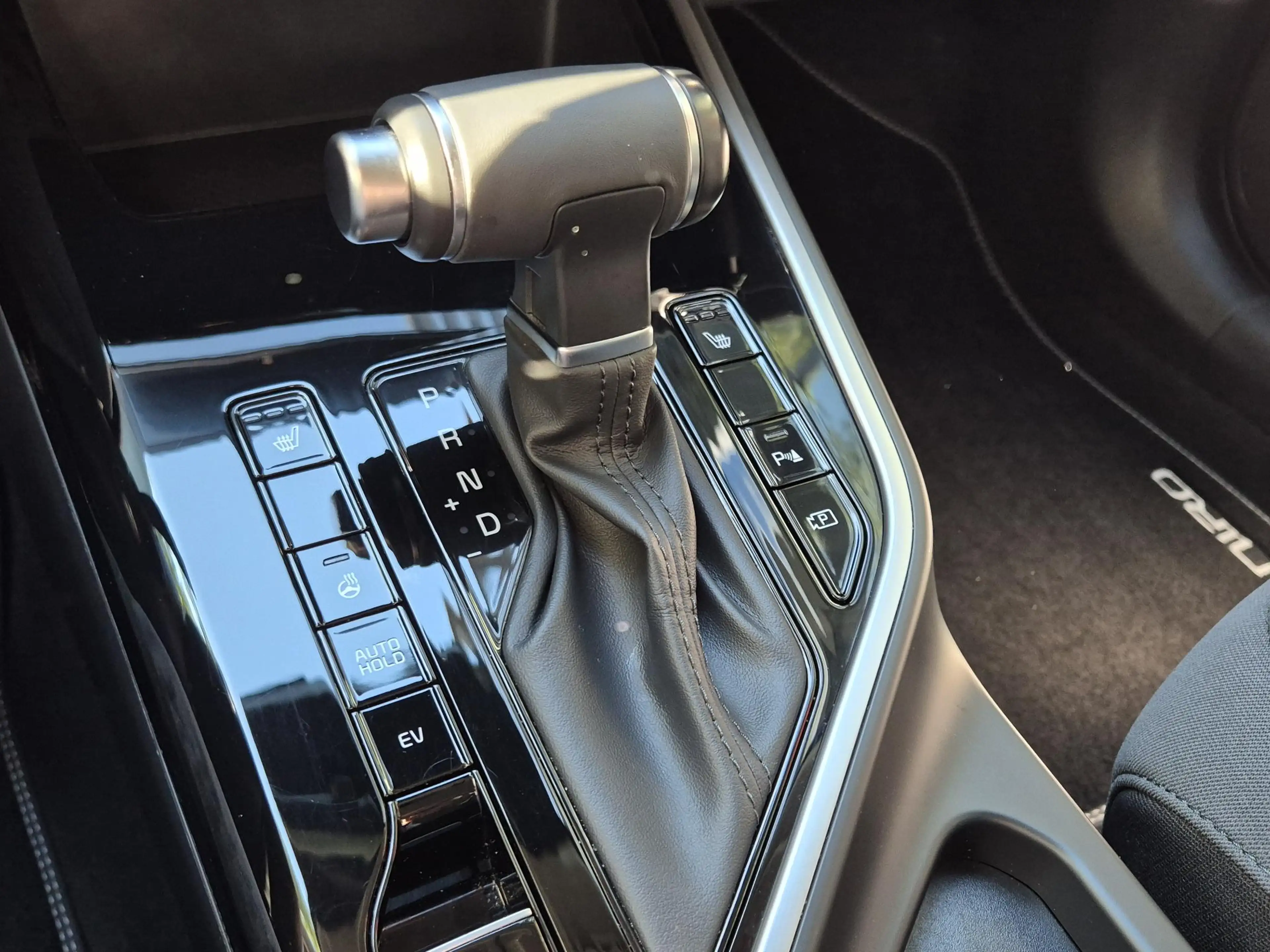 Kia Niro 1.6 GDi PHEV DynamicLine | PDC + Camera |Climate c — photo 21