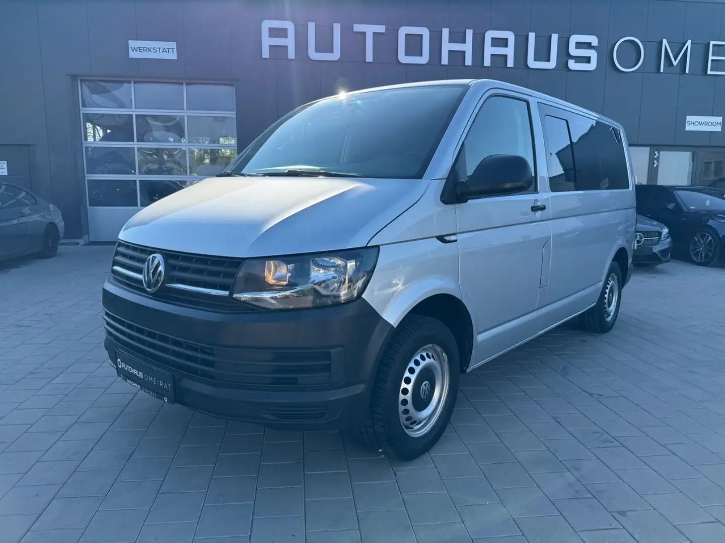 Volkswagen T6 Transporter 9-Sitzer/Klimaanlage/ Silber - 1