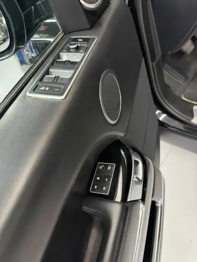 Land Rover Range Rover 4.4 SDV8 Vogue 2015, foto 27