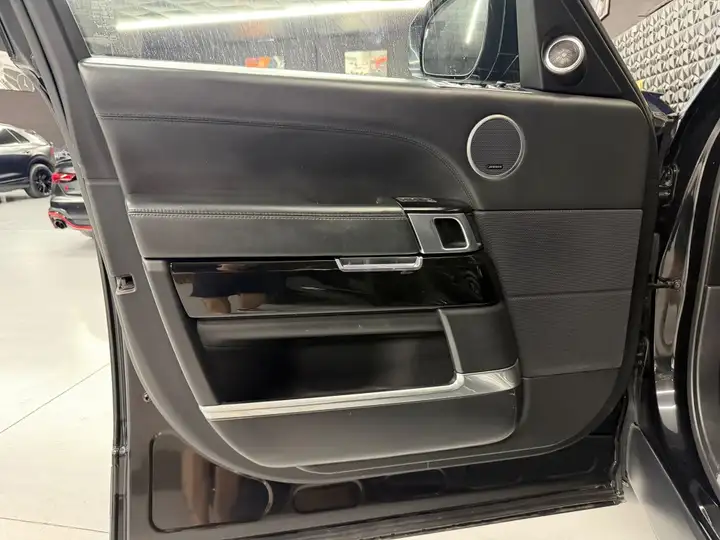 Land Rover Range Rover 4.4 SDV8 Vogue 2015, foto 22