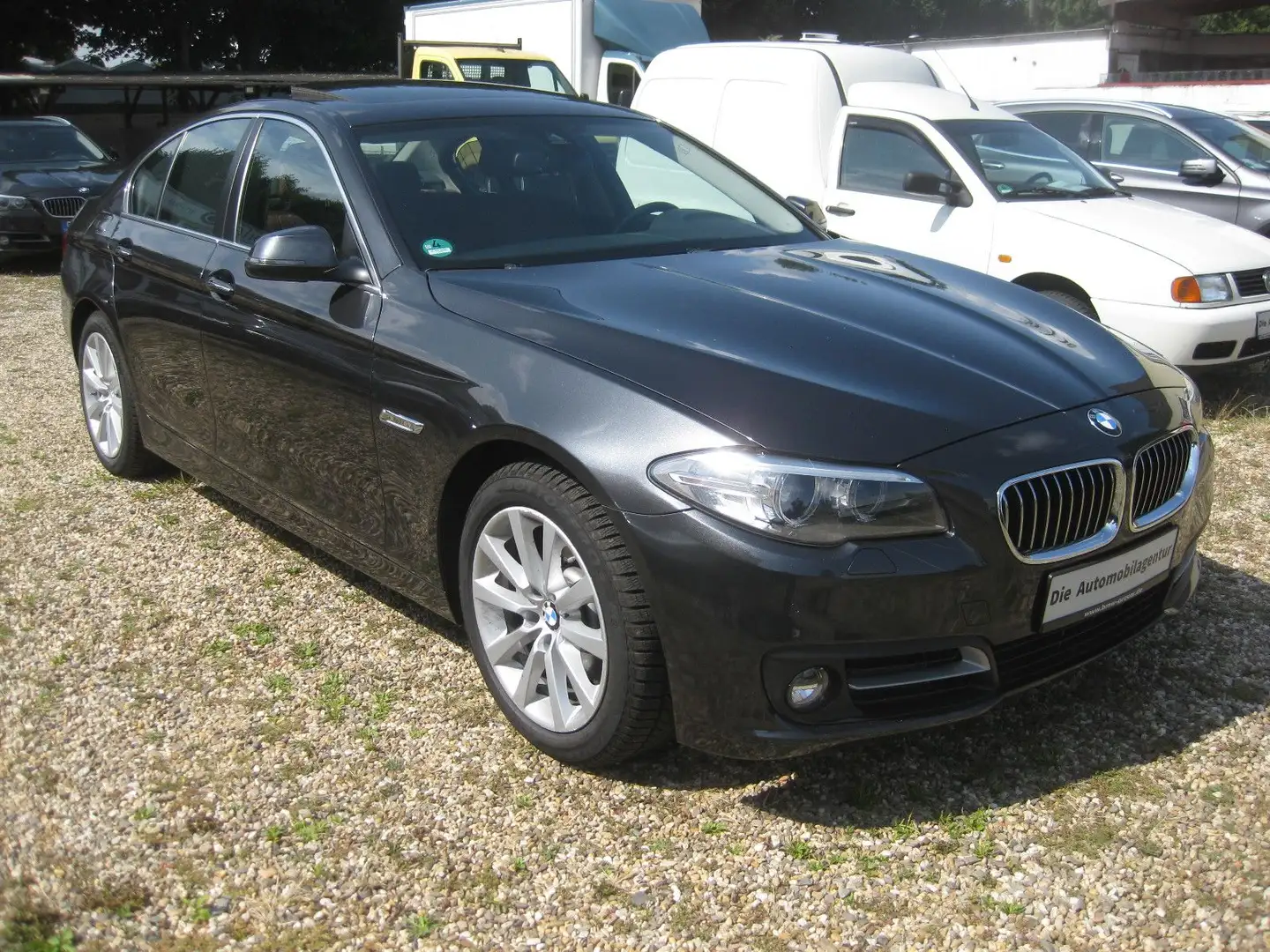 BMW 520 d/Navi Prof/Leder/Schiebedach/Xenon/99TKM Gris - 2