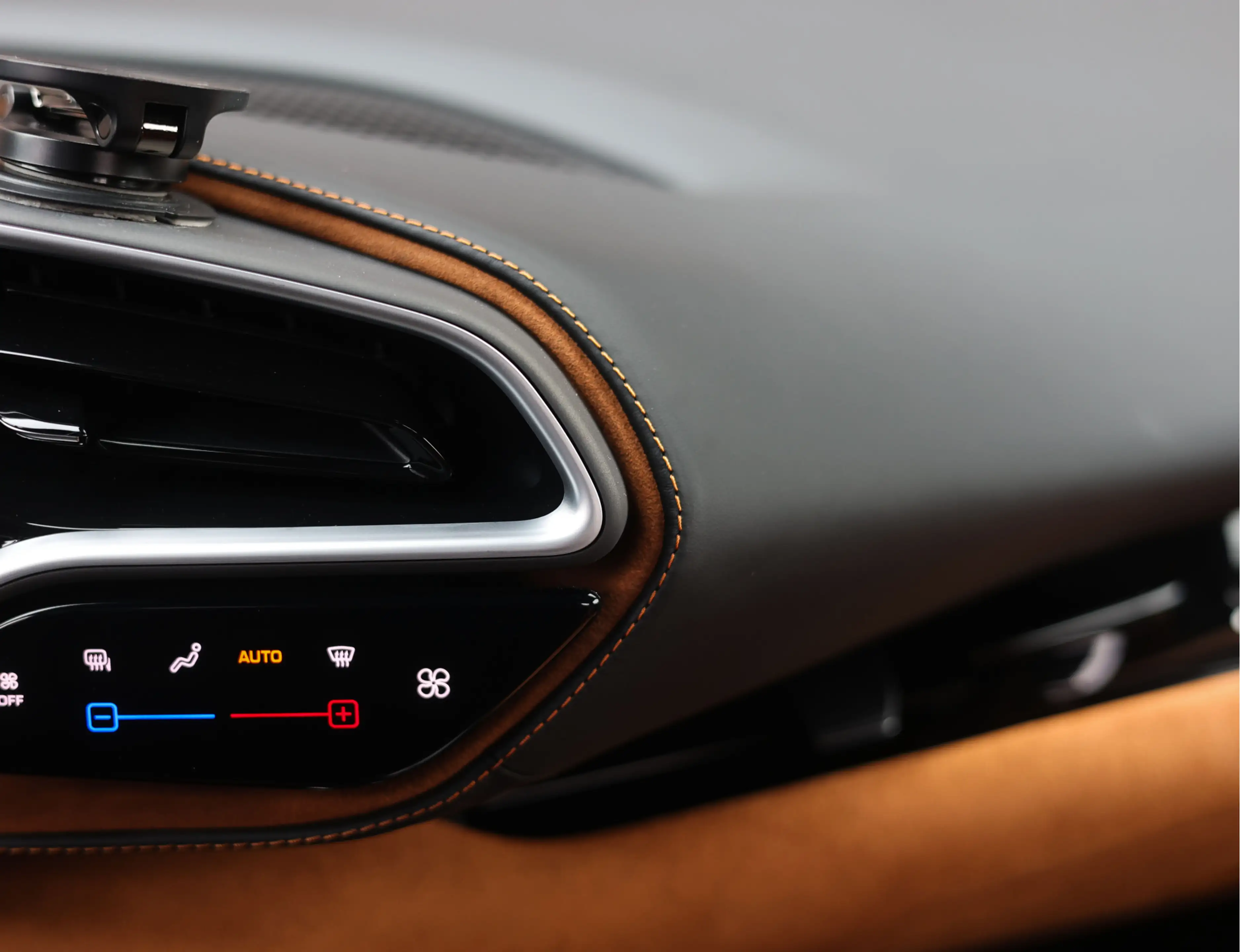Ferrari 296 GTB 3.0 V6 | Blu America - Cuoio - Racing Seats — photo 38