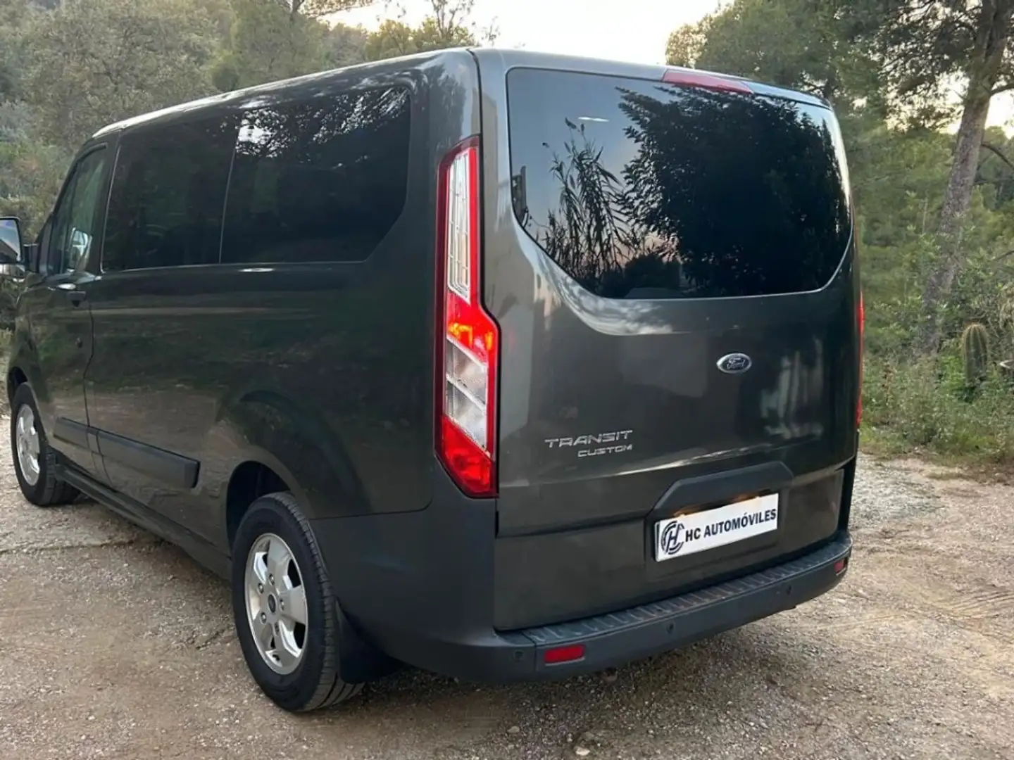 Ford Tourneo Custom Grand 2.0TDCI Trend 170 Gris - 2
