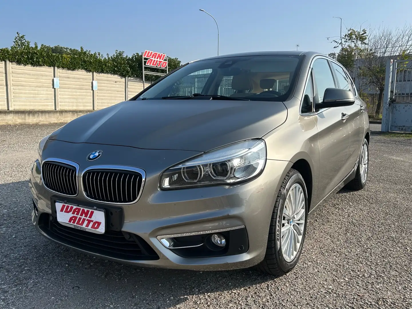 BMW Serie 220xd Luxury Auto, tetto, pelle Gris - 1