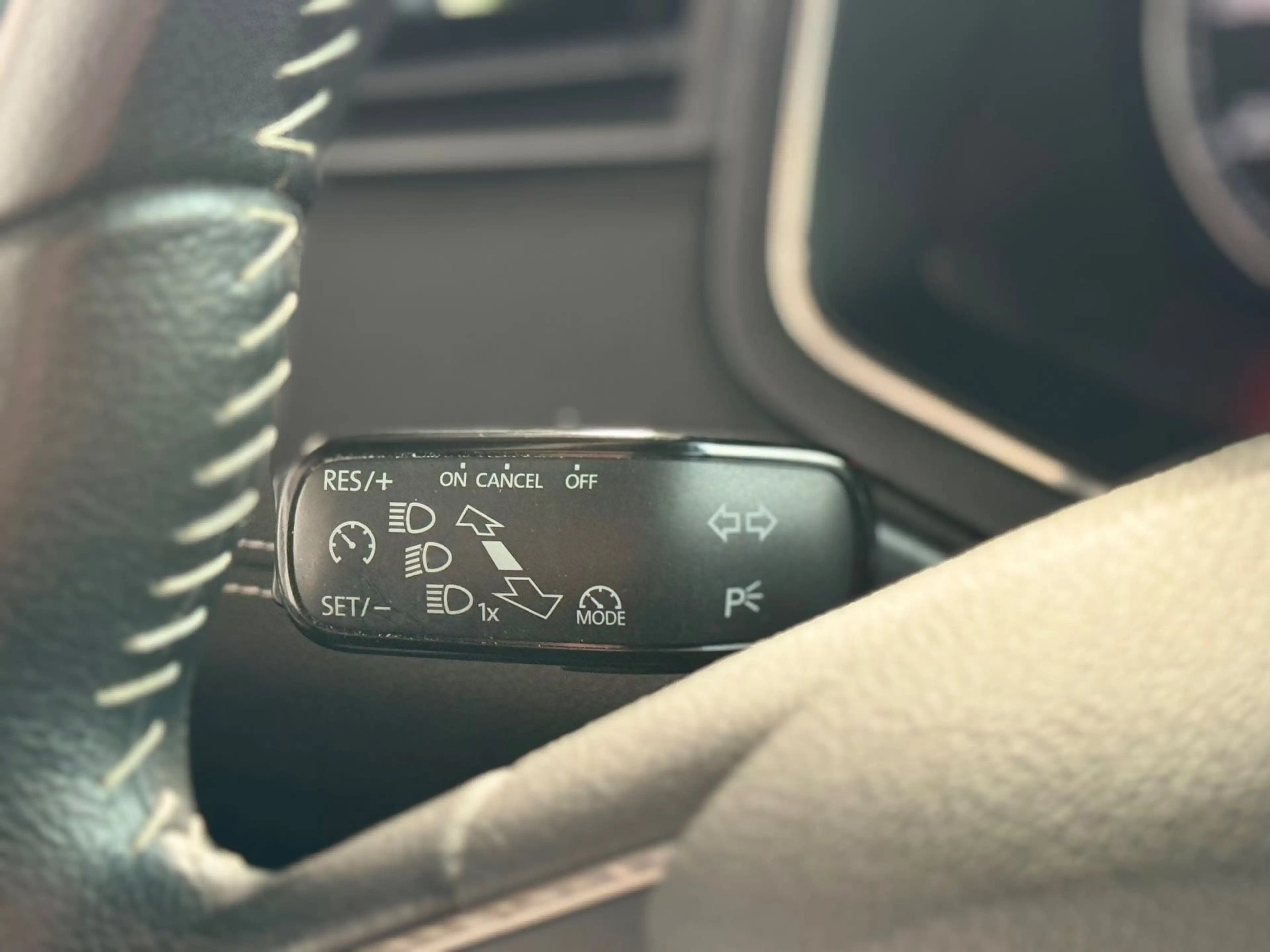 SEAT Arona 1.0 TSI Xcellence/1.Hd/Carplay/Navi/LED — photo 15