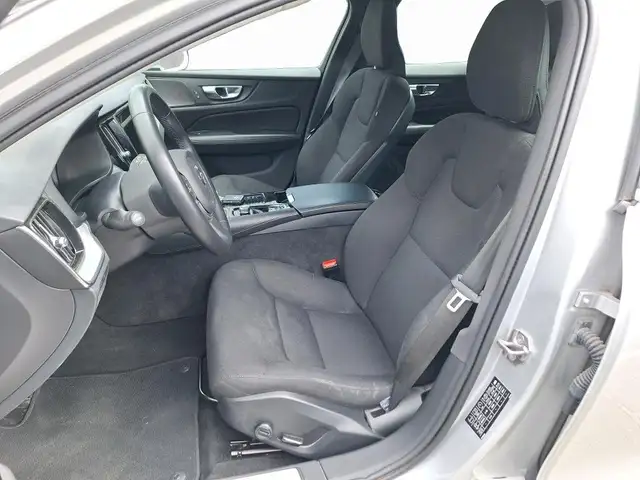 Volvo V60 view 8