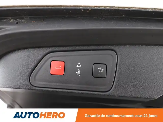 Peugeot 3008 view 17