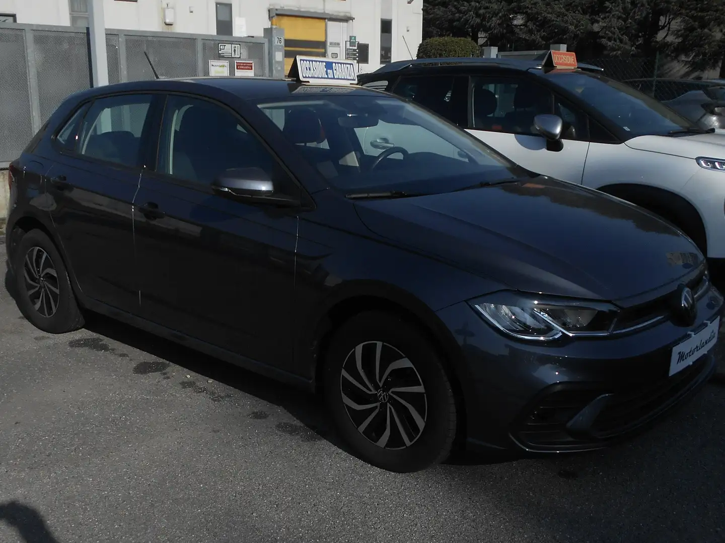 Volkswagen Polo 1.0 tsi LIFE Grigio - 2
