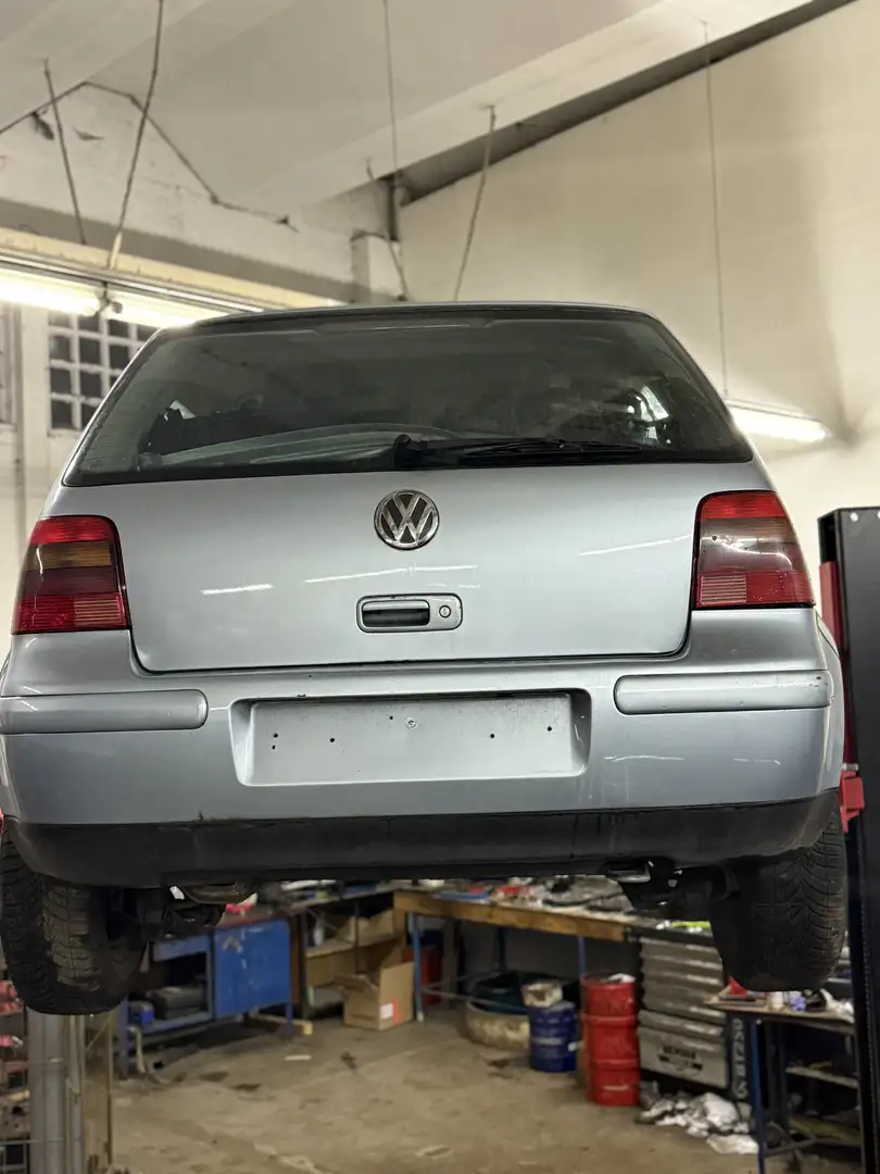Volkswagen Golf 1.4 Pacific - 2