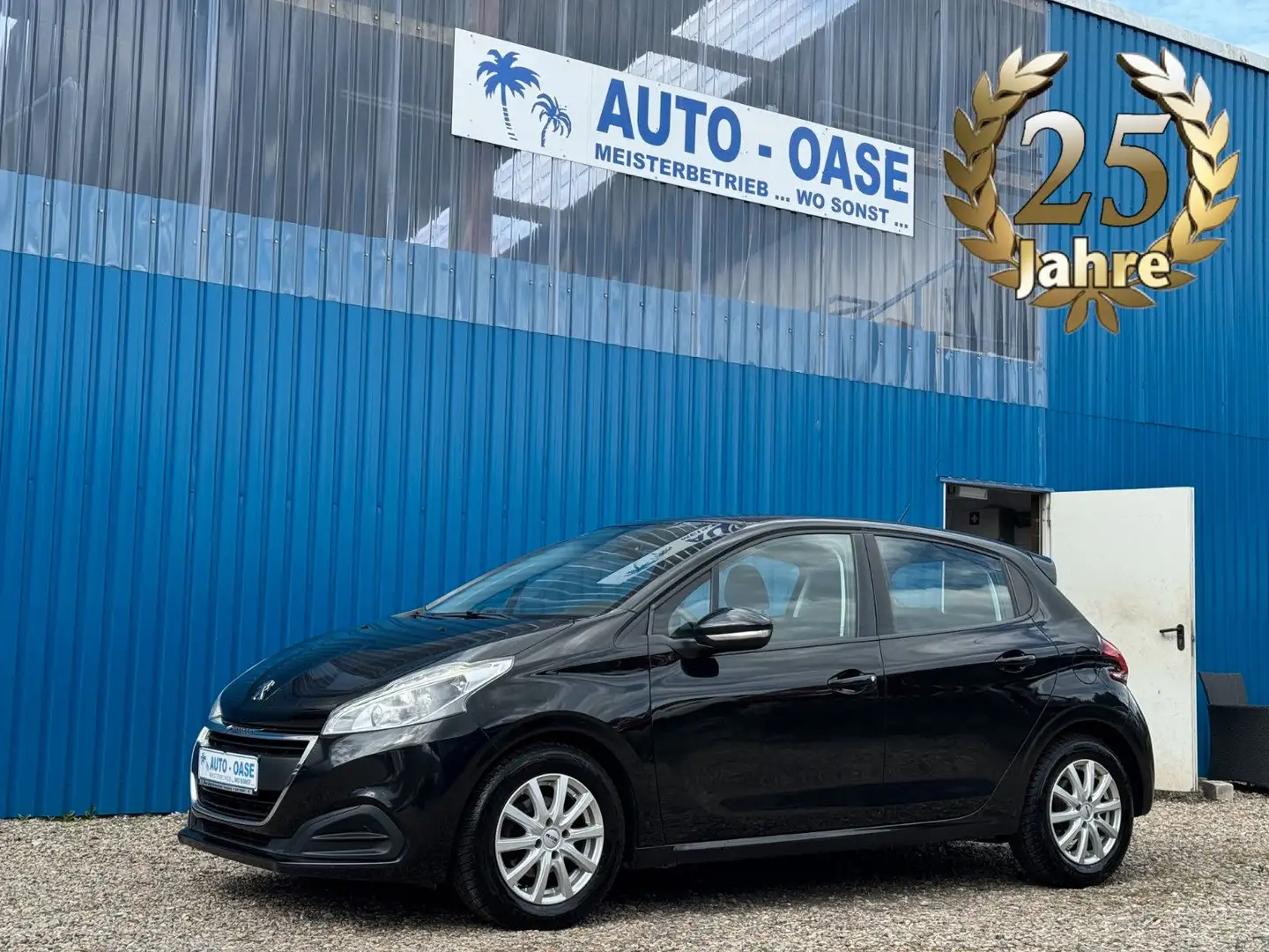 Peugeot 208 **Active**AHK**SHZ**Klima**Tempomat** Schwarz - 1