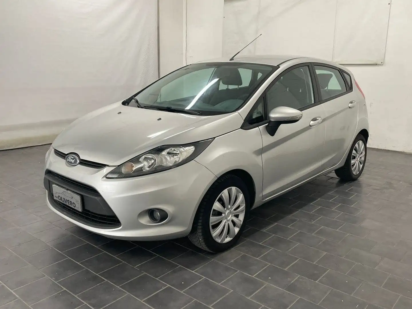 Ford Fiesta 1.2 5Porte 60CV Grigio - 2