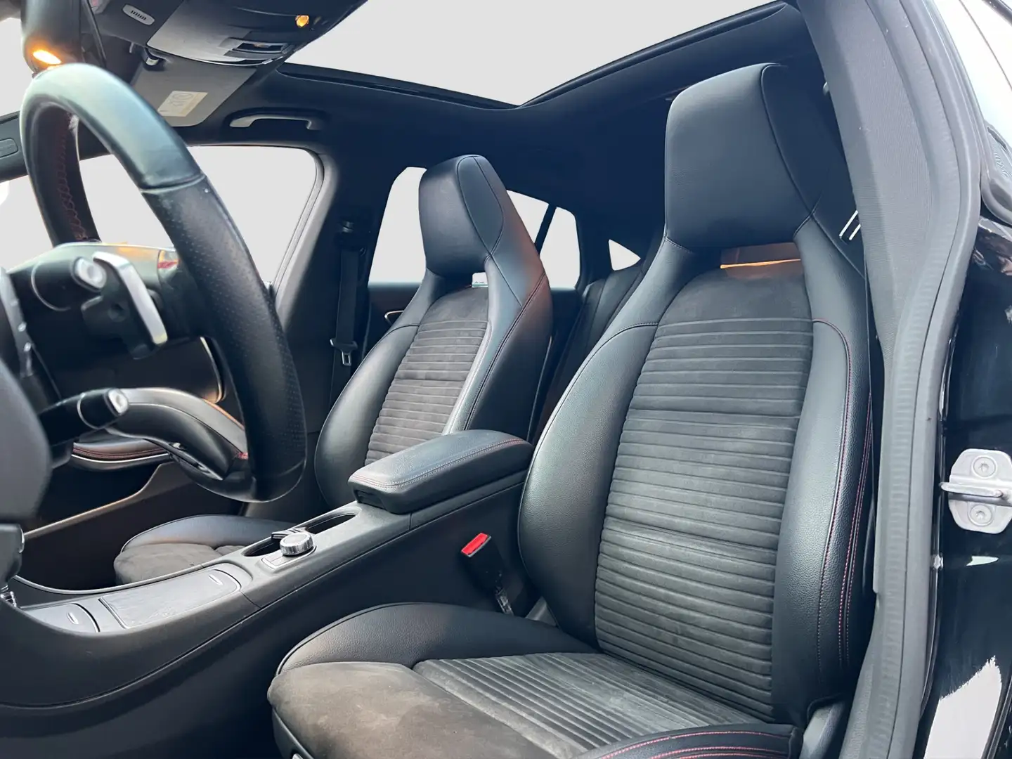 Mercedes-Benz CLA 180 Shooting Brake AMG Night Pack | NL AUTO | Pano | S Noir - 2