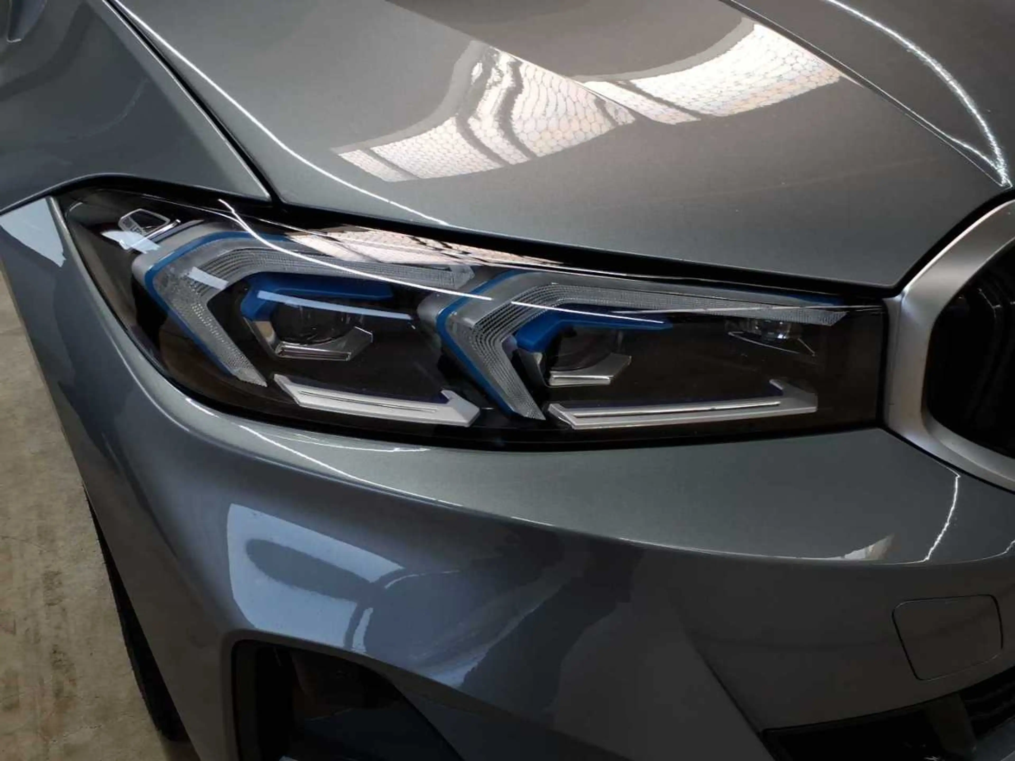 BMW 318 318d Touring Aut. — photo 18