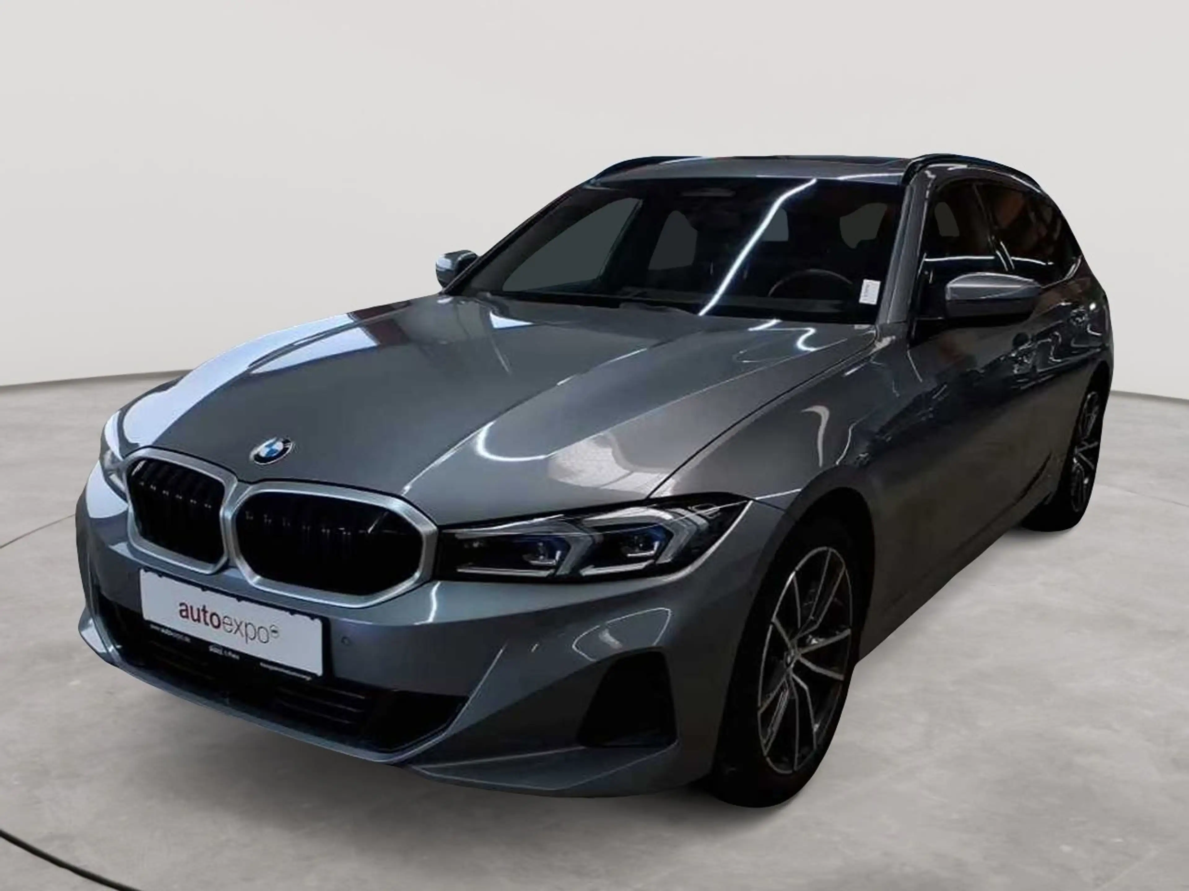 BMW 318 318d Touring Aut. — photo 2