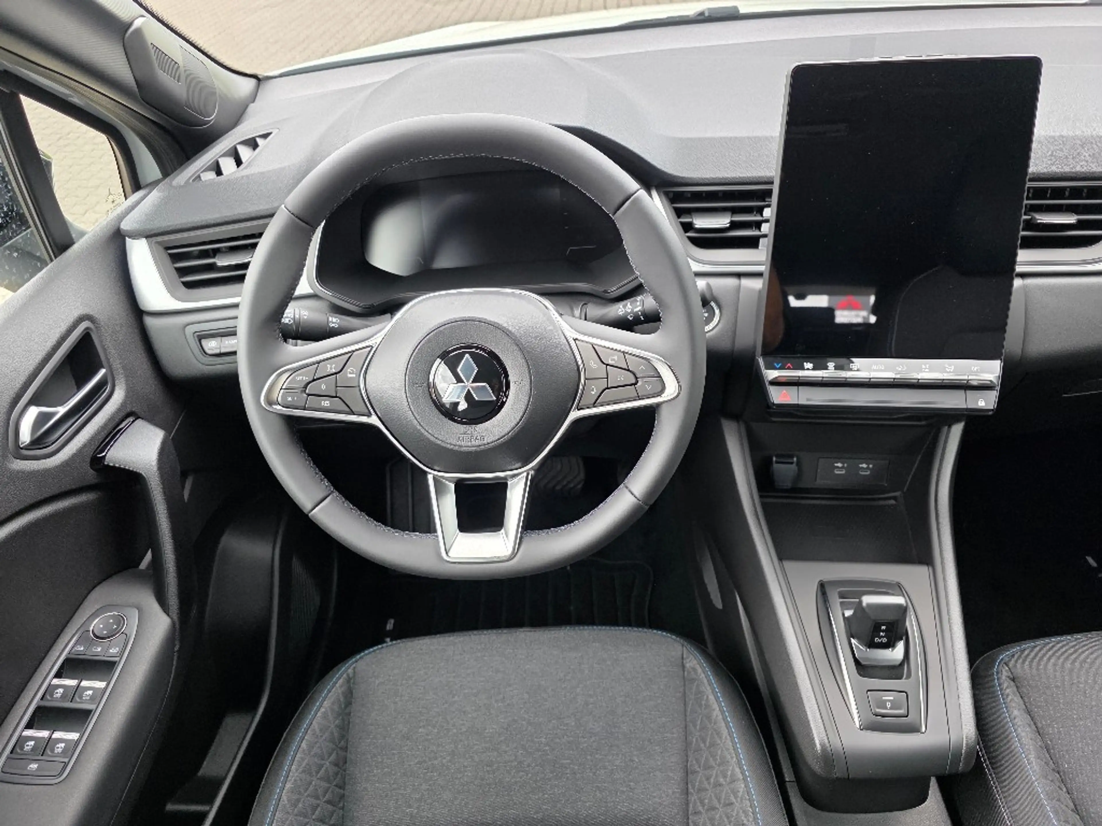 Mitsubishi Grandis Diamant PLUS 1.8 Hybrid — photo 14