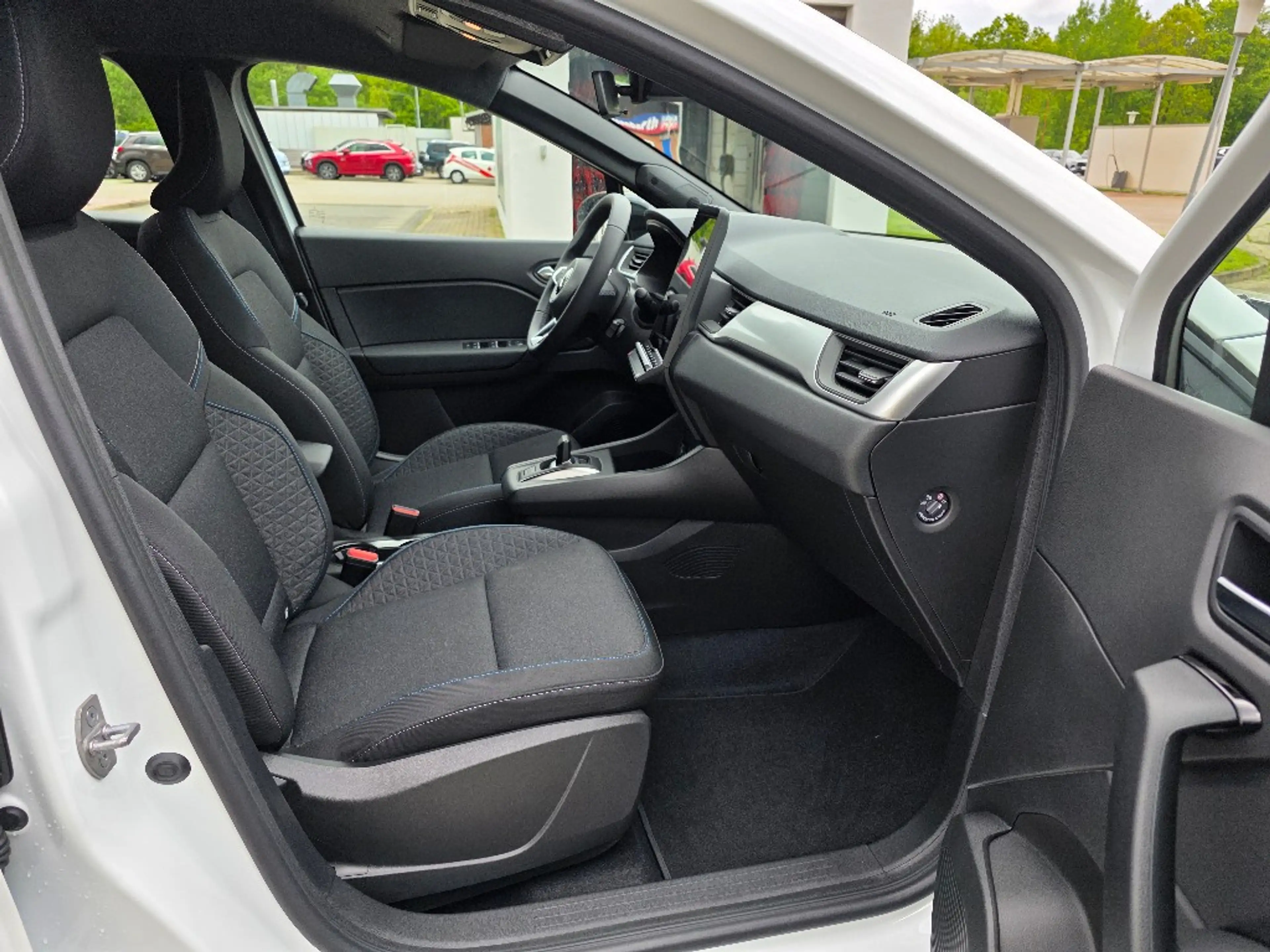 Mitsubishi Grandis Diamant PLUS 1.8 Hybrid — photo 9