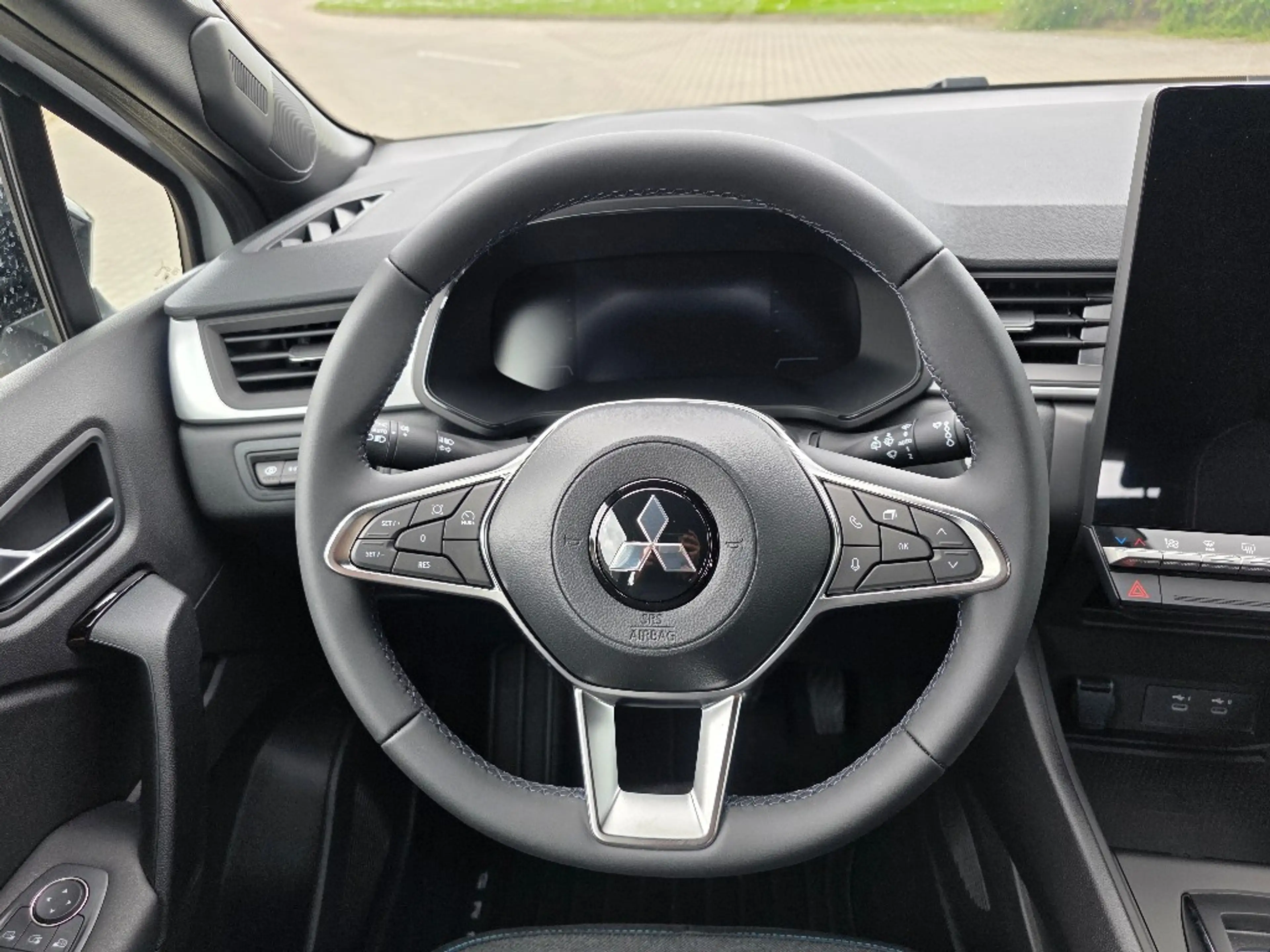 Mitsubishi Grandis Diamant PLUS 1.8 Hybrid — photo 15