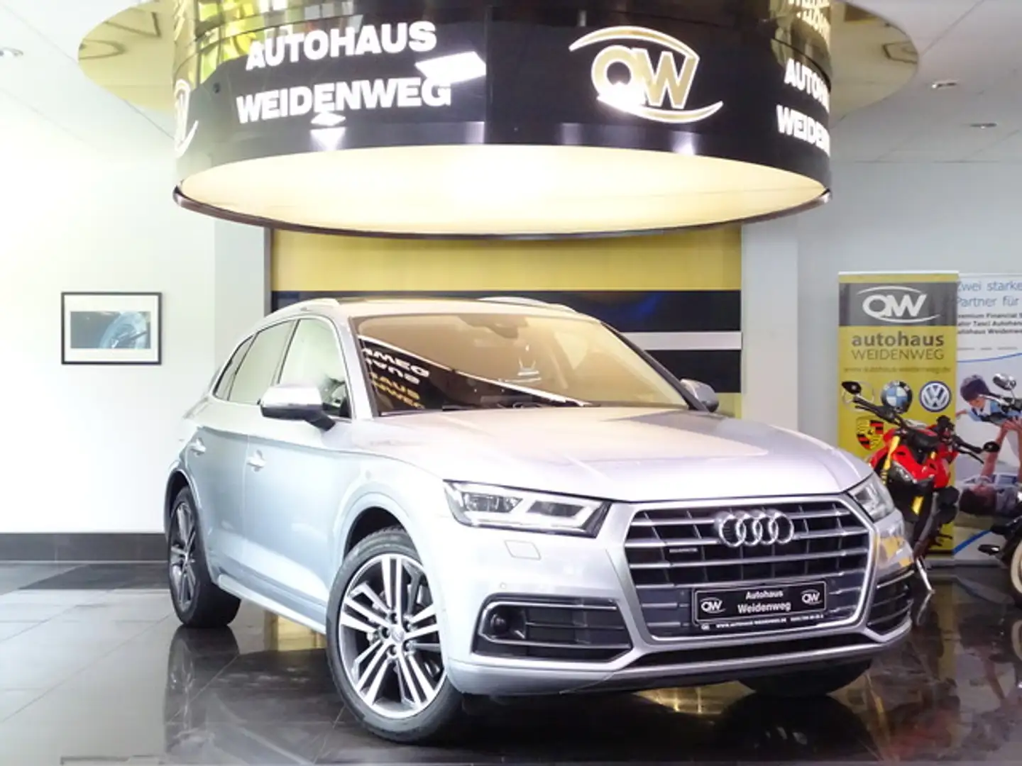 Audi Q5 Quattro Virtual LED B&O Navi Pano Cam AHK SHZ Argent - 1