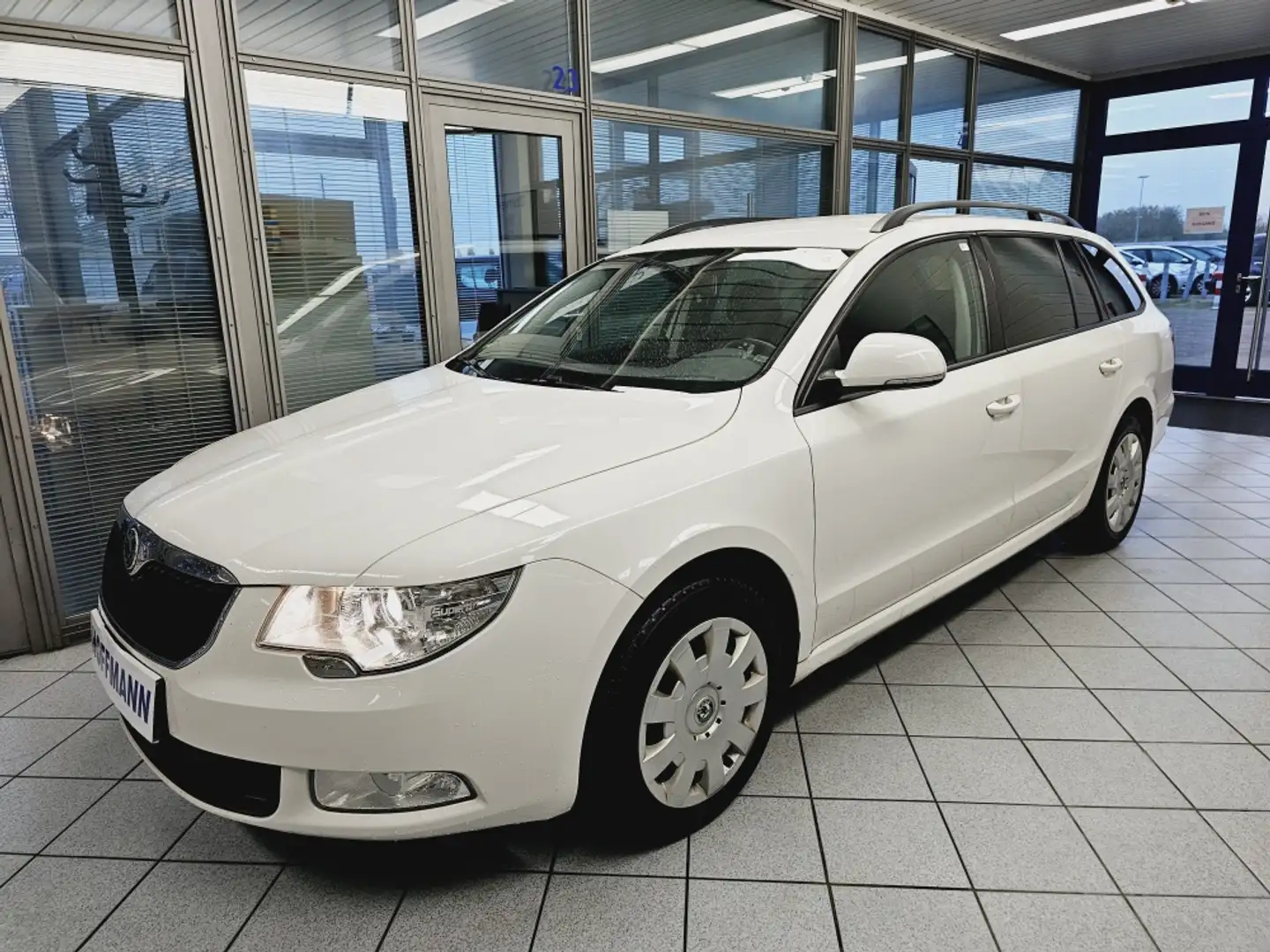 Skoda Superb 1. Hand, AHK, Sitzheizung, etc Blanc - 2