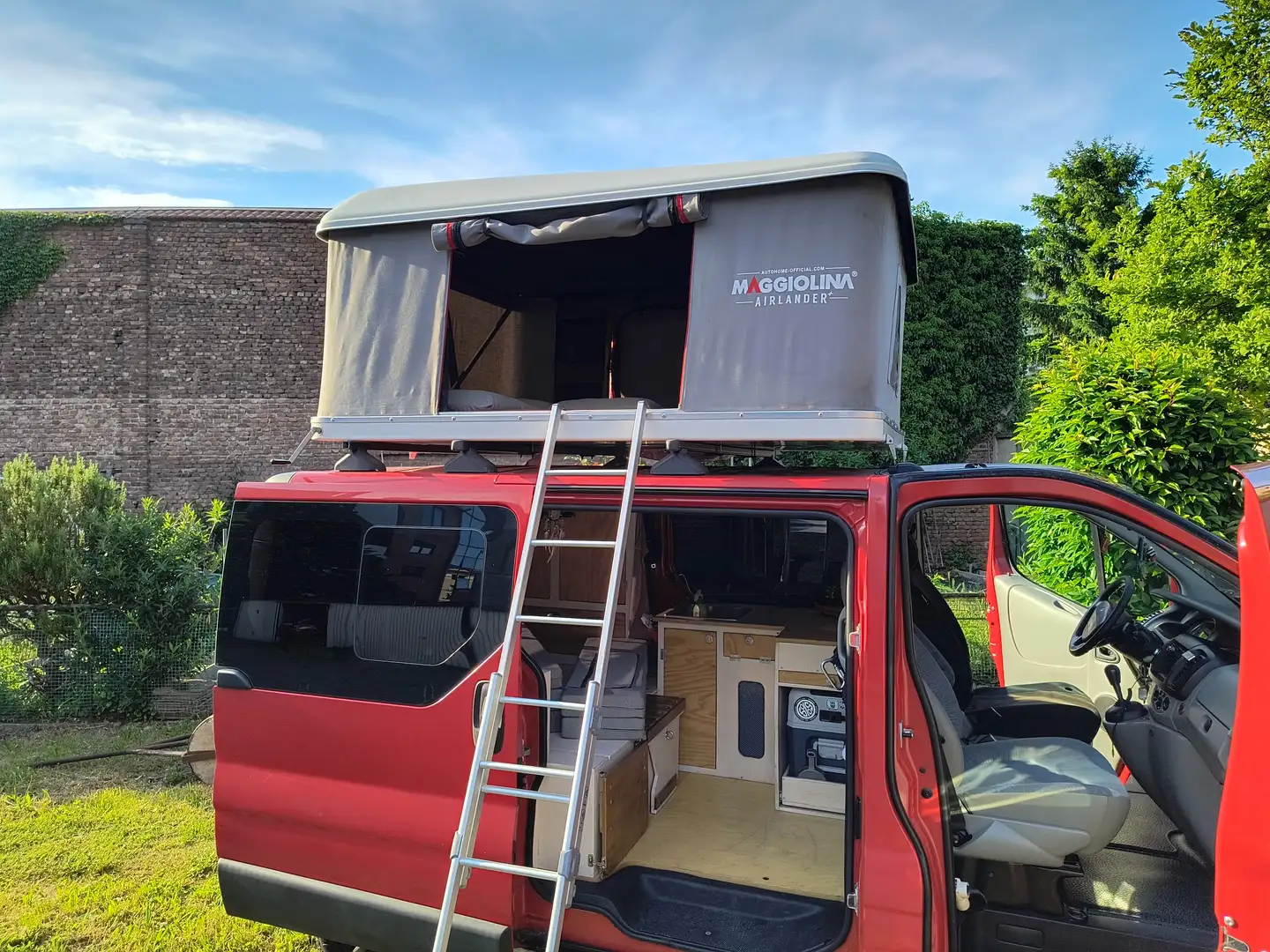 Renault Trafic 2.5 dCi/140 PC Combi ICE Rosso - 2