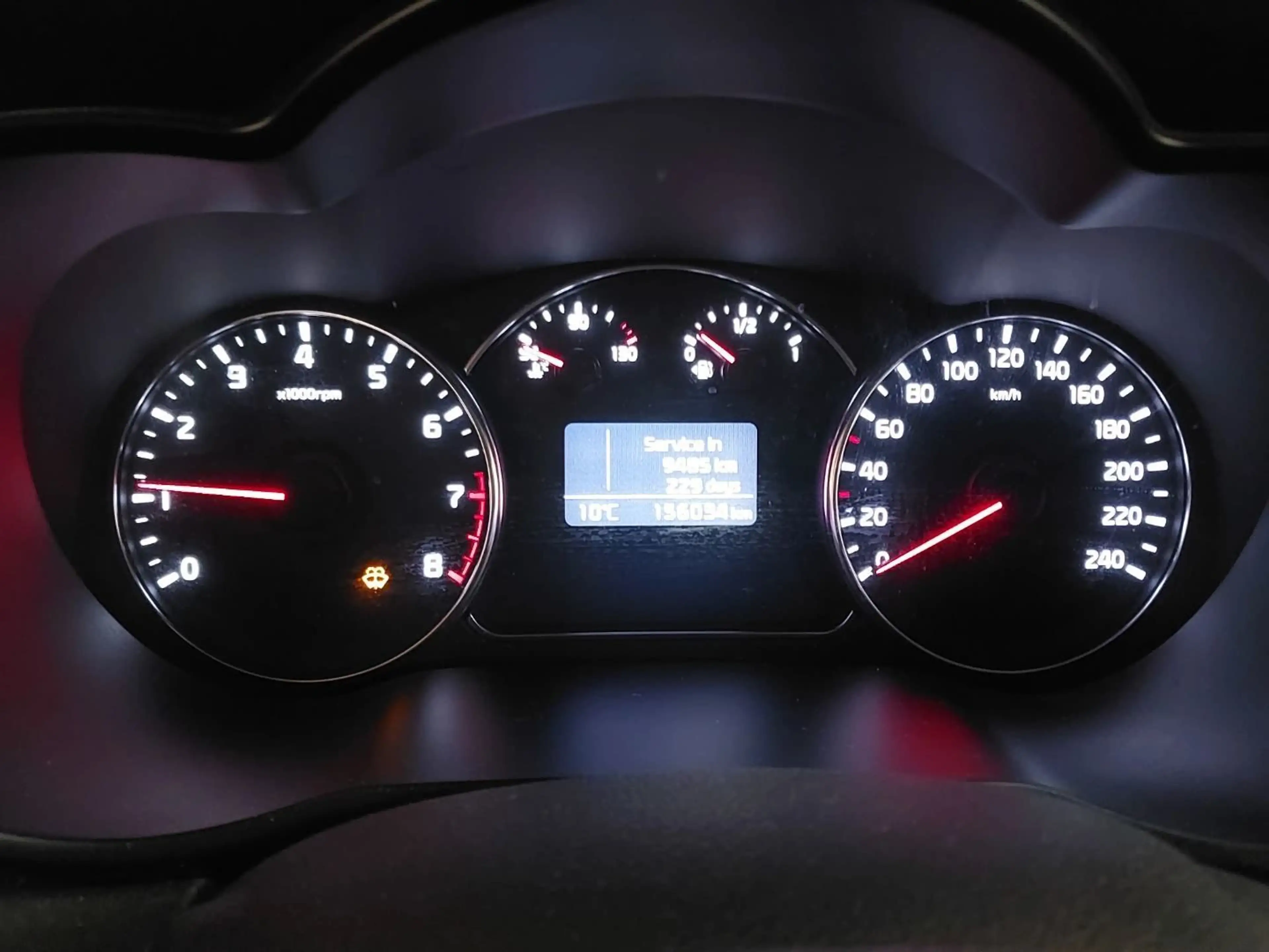 Kia Carens 1.6 GDI "Edition 7"|1.Hand|Klima|PDC|Tempomat — photo 6