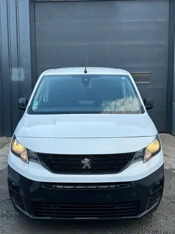Peugeot Partner 1.5 BlueHDi 100 / 102 L1 Asphalt (2019–…)
