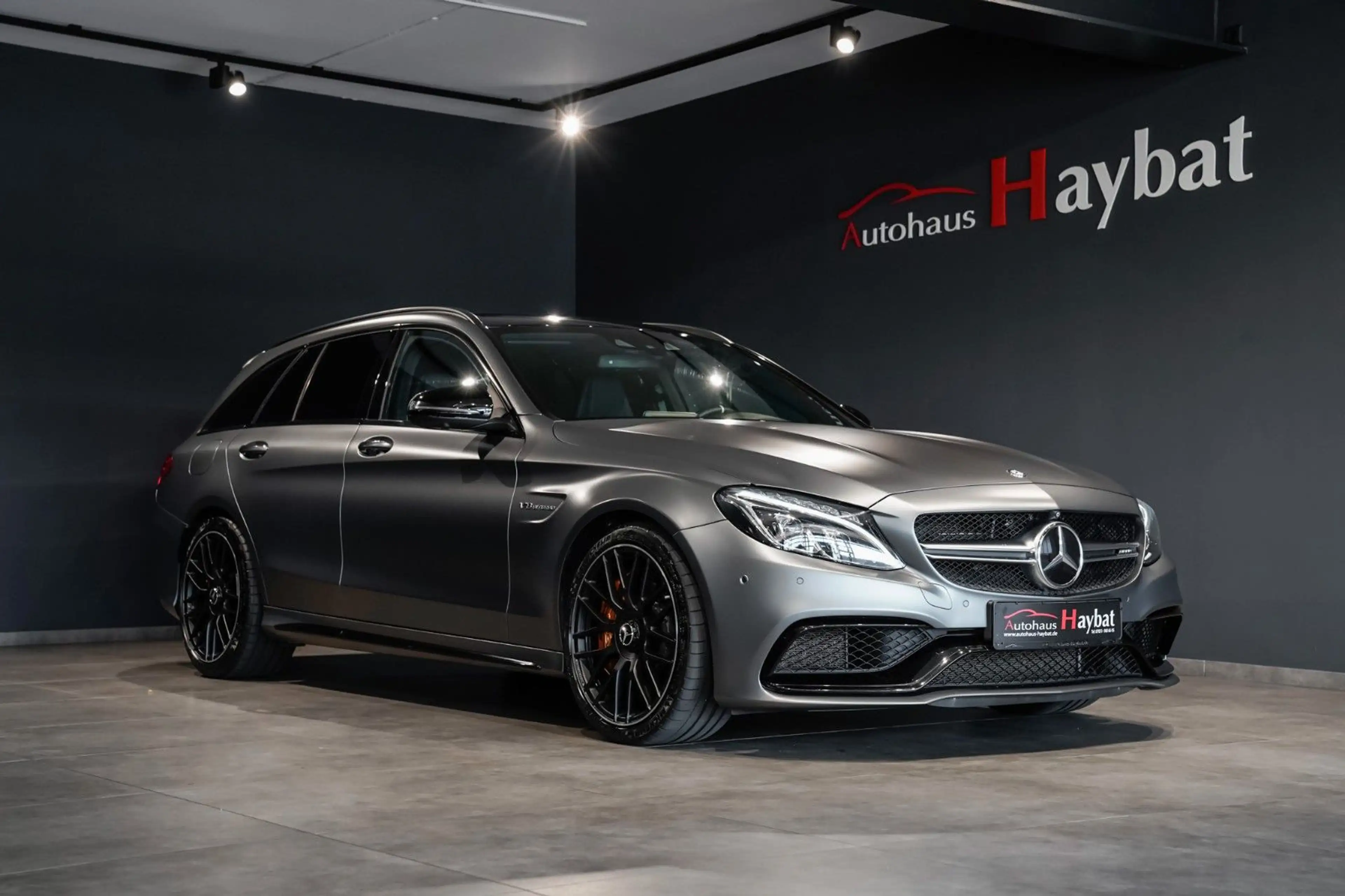 Mercedes-Benz C 63 AMG C 63 S AMG T Perf. Sitze-Abgas-Pano-Keramik