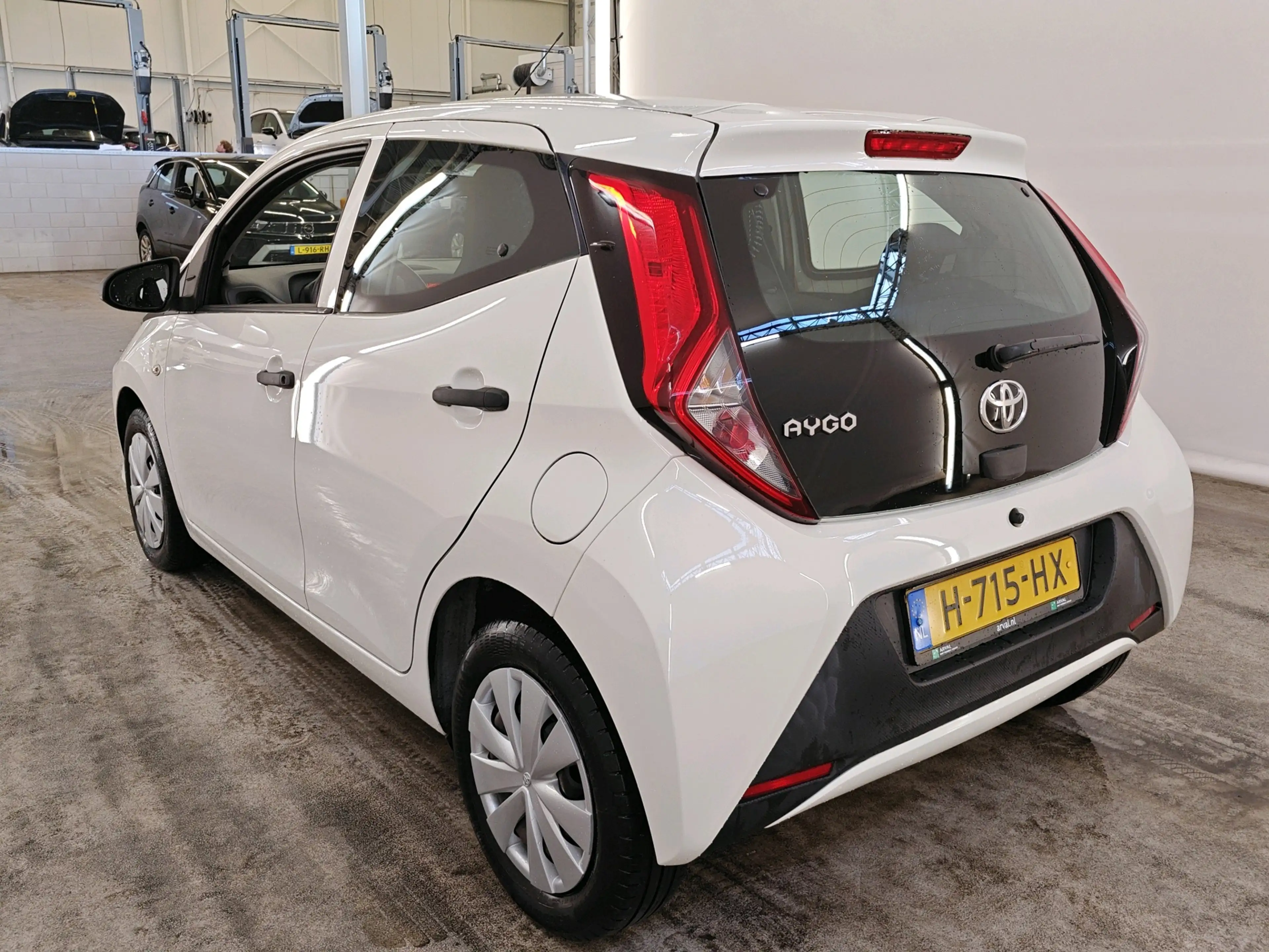 Toyota Aygo 1.0 VVT-i 72pk x-fun | Airconditioning | Bluetooth — photo 2