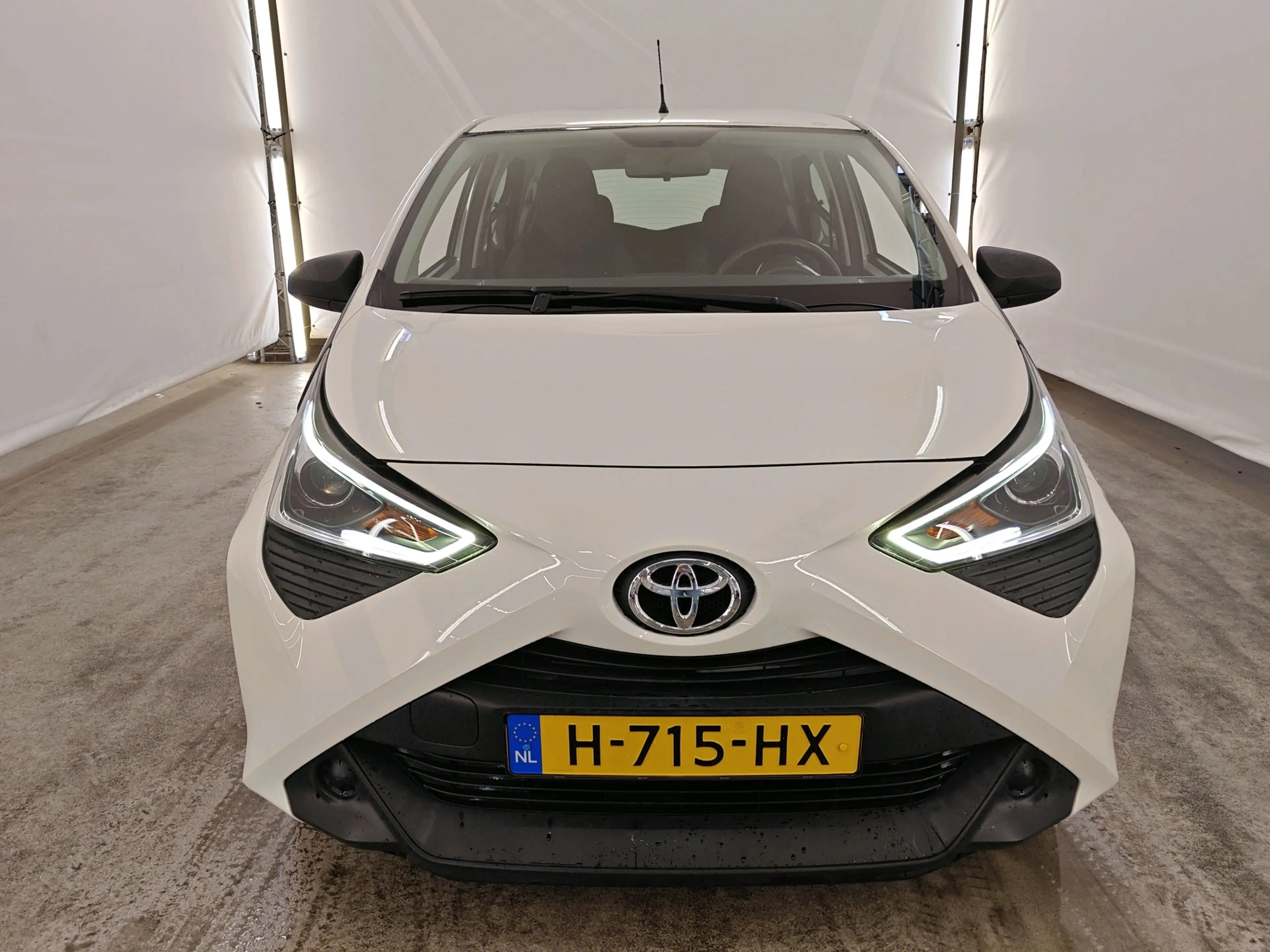 Toyota Aygo 1.0 VVT-i 72pk x-fun | Airconditioning | Bluetooth — photo 16