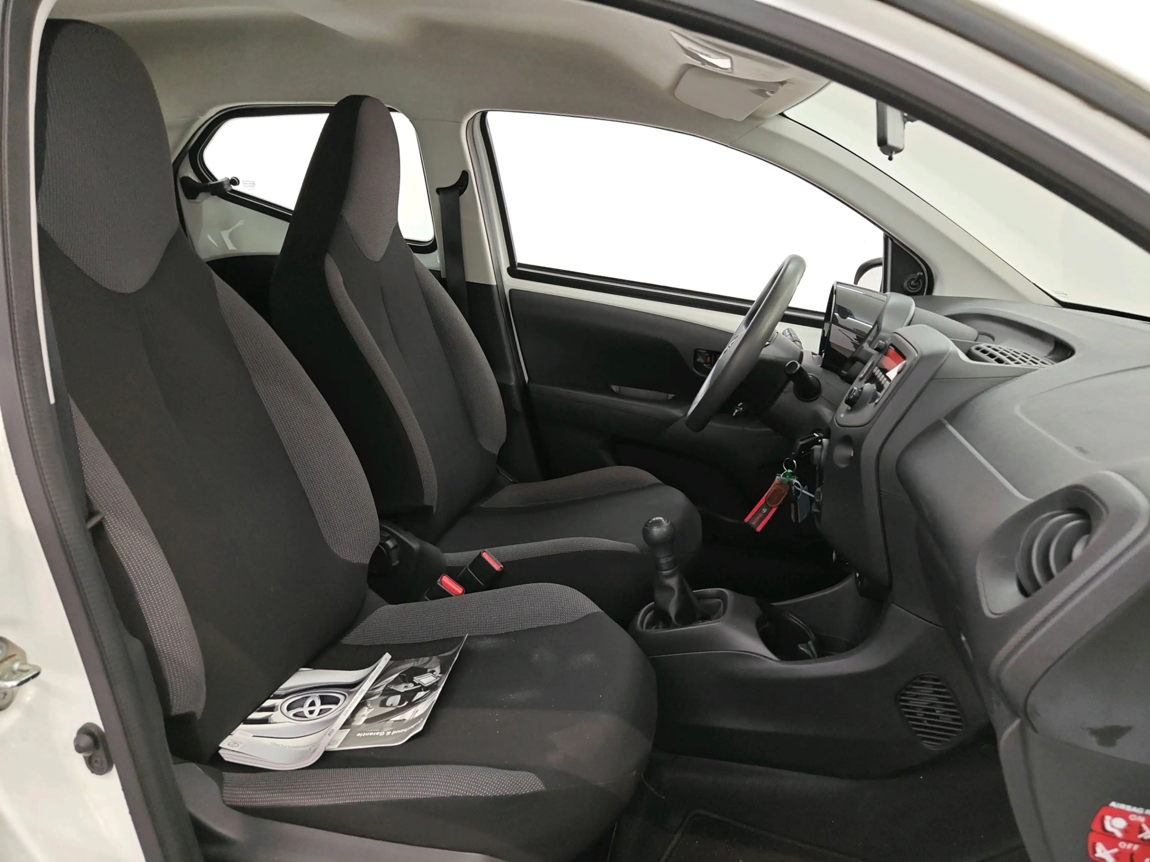 Toyota Aygo 1.0 VVT-i 72pk x-fun | Airconditioning | Bluetooth — photo 6