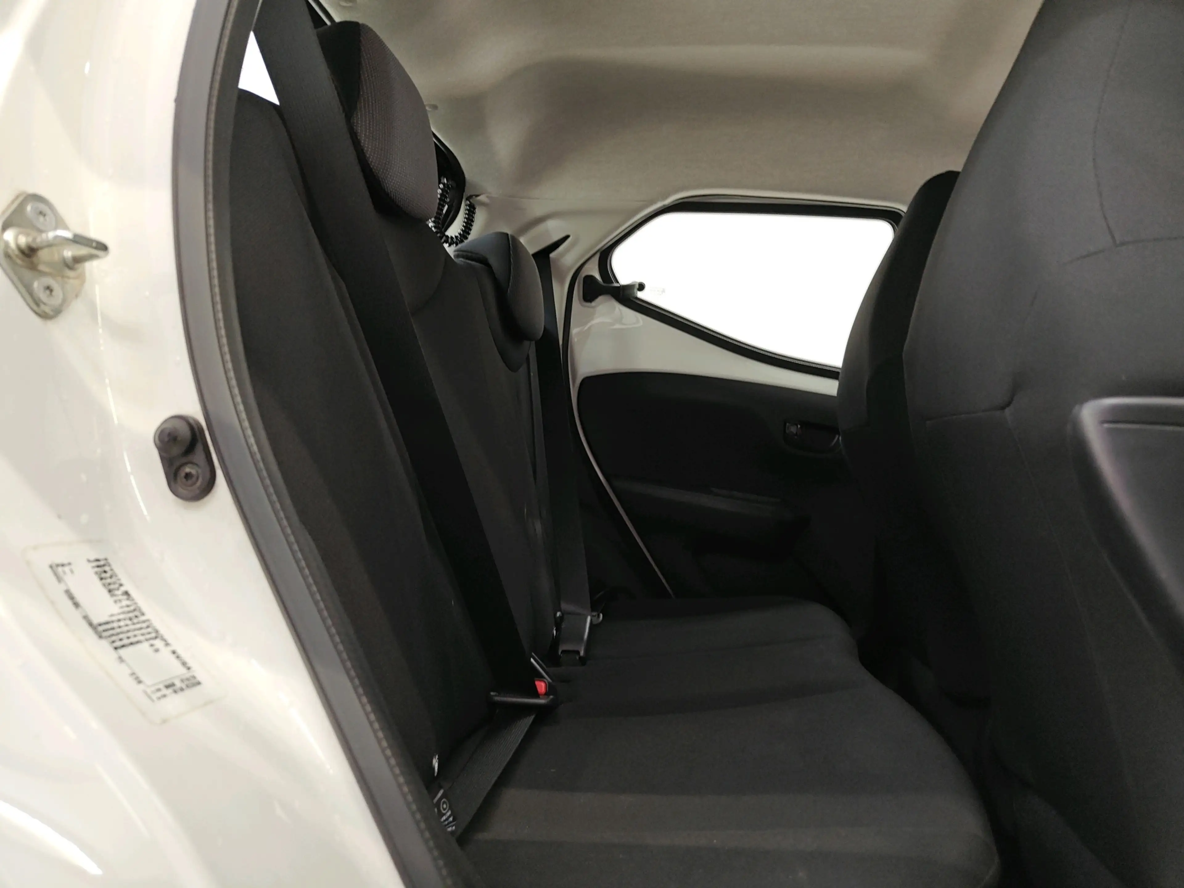 Toyota Aygo 1.0 VVT-i 72pk x-fun | Airconditioning | Bluetooth — photo 13