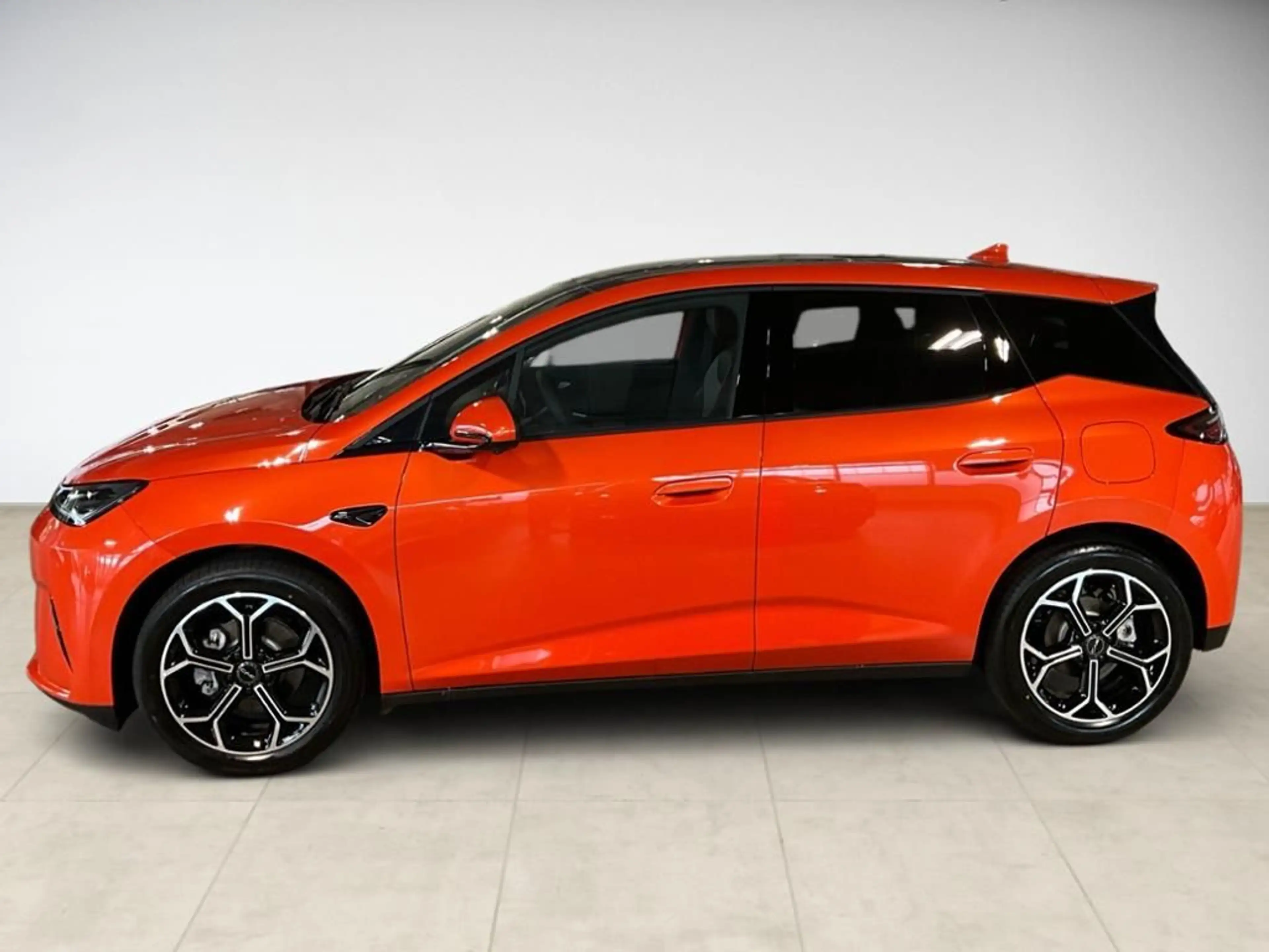 BYD Dolphin G DM-i Comfort 360 ACC AUT Fernlichtass. — photo 3