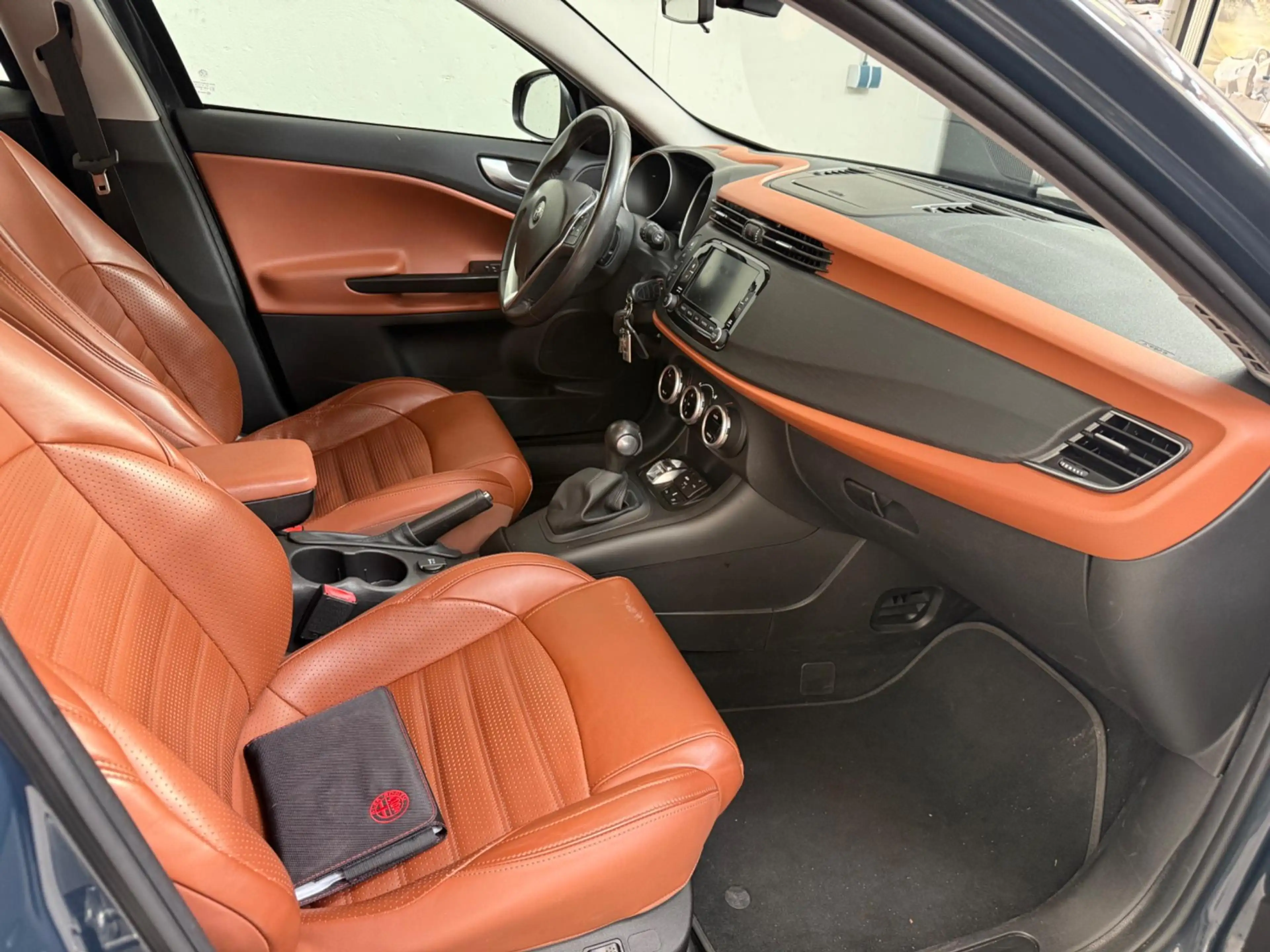 Alfa Romeo Giulietta 1.4 Turbo MultiAir Super — photo 5
