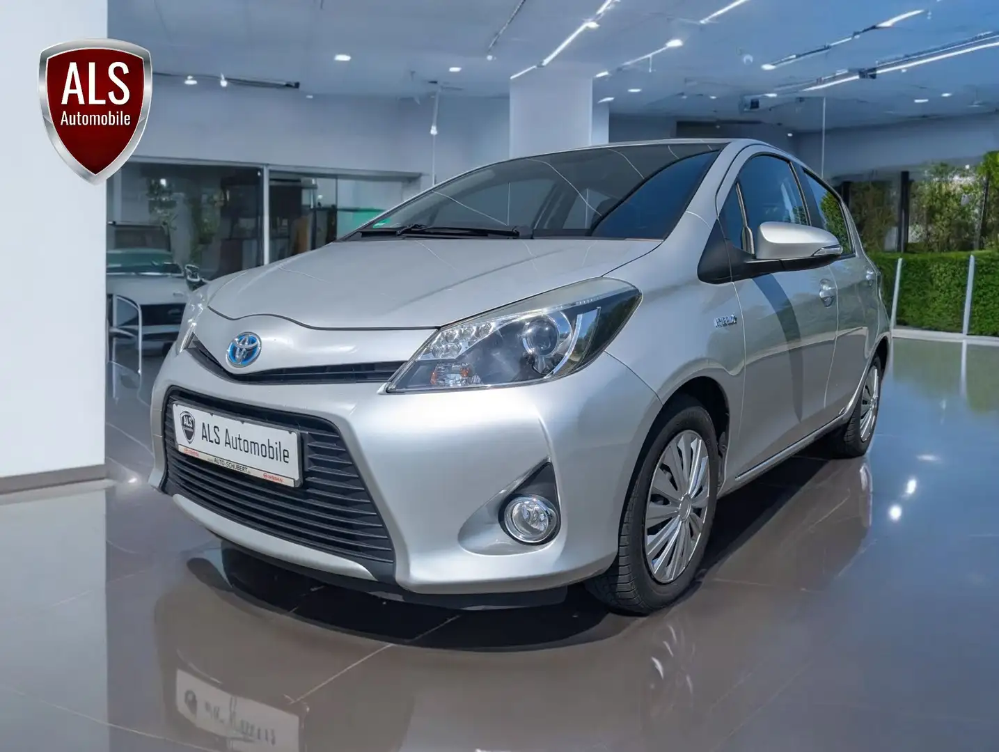 Toyota Yaris Hybrid Basis"38000 km"BT"Navi"Klima" Сірий - 1