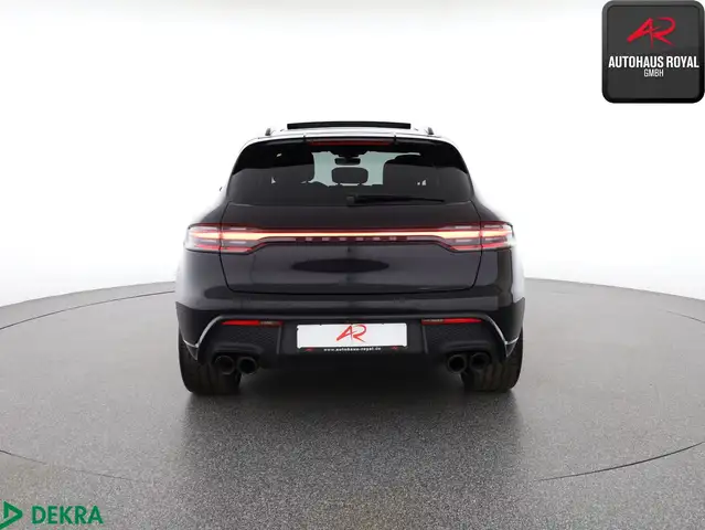 Porsche Macan view 4