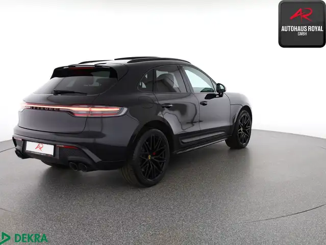 Porsche Macan view 5