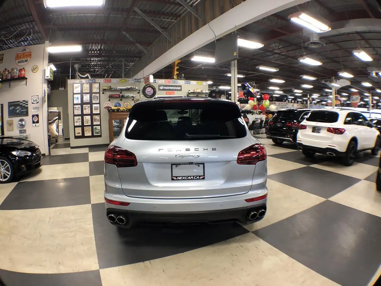 Porsche Cayenne снимка Porsche Cayenne