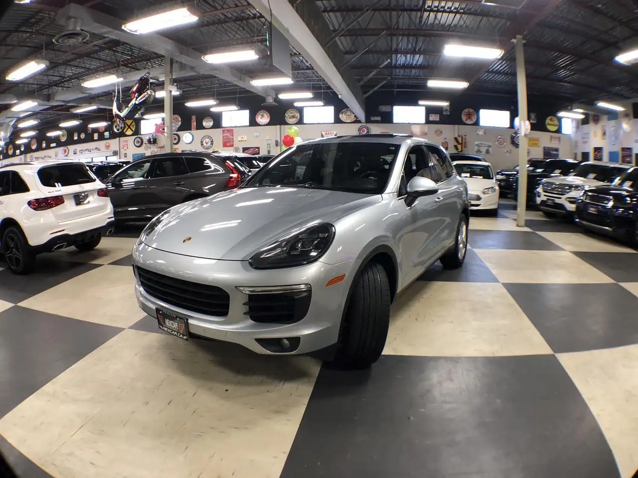 Porsche Cayenne снимка Porsche Cayenne