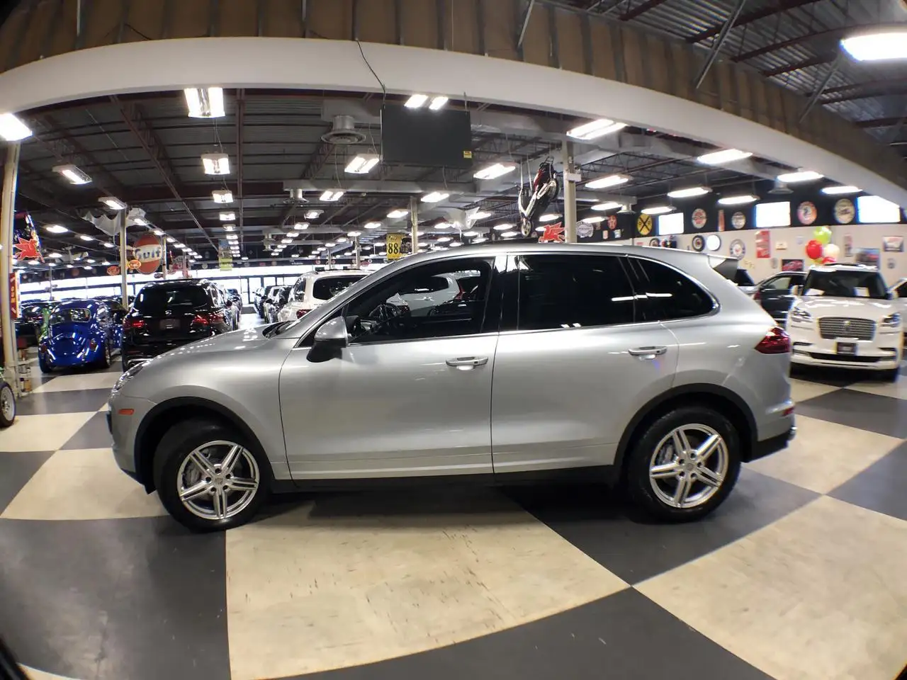 Porsche Cayenne снимка Porsche Cayenne