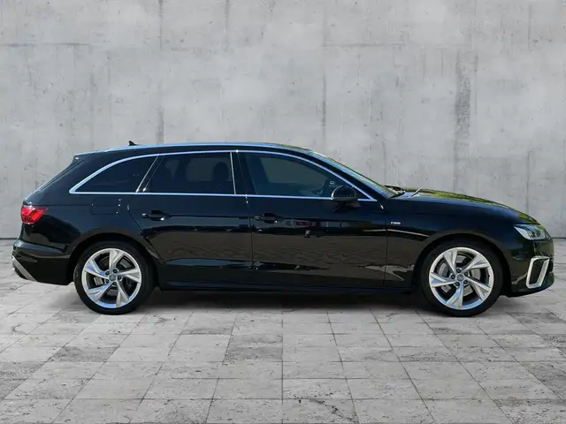 Audi A4 view 7