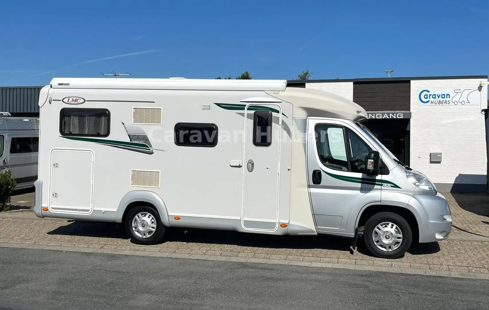 LMC Breezer  V633 G - Festett - auto.Sat/TV - Solar Weiß - 2