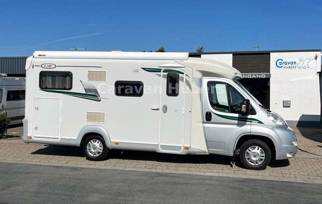 LMC Breezer  V633 G - Festbett - auto.Sat/TV - Solar